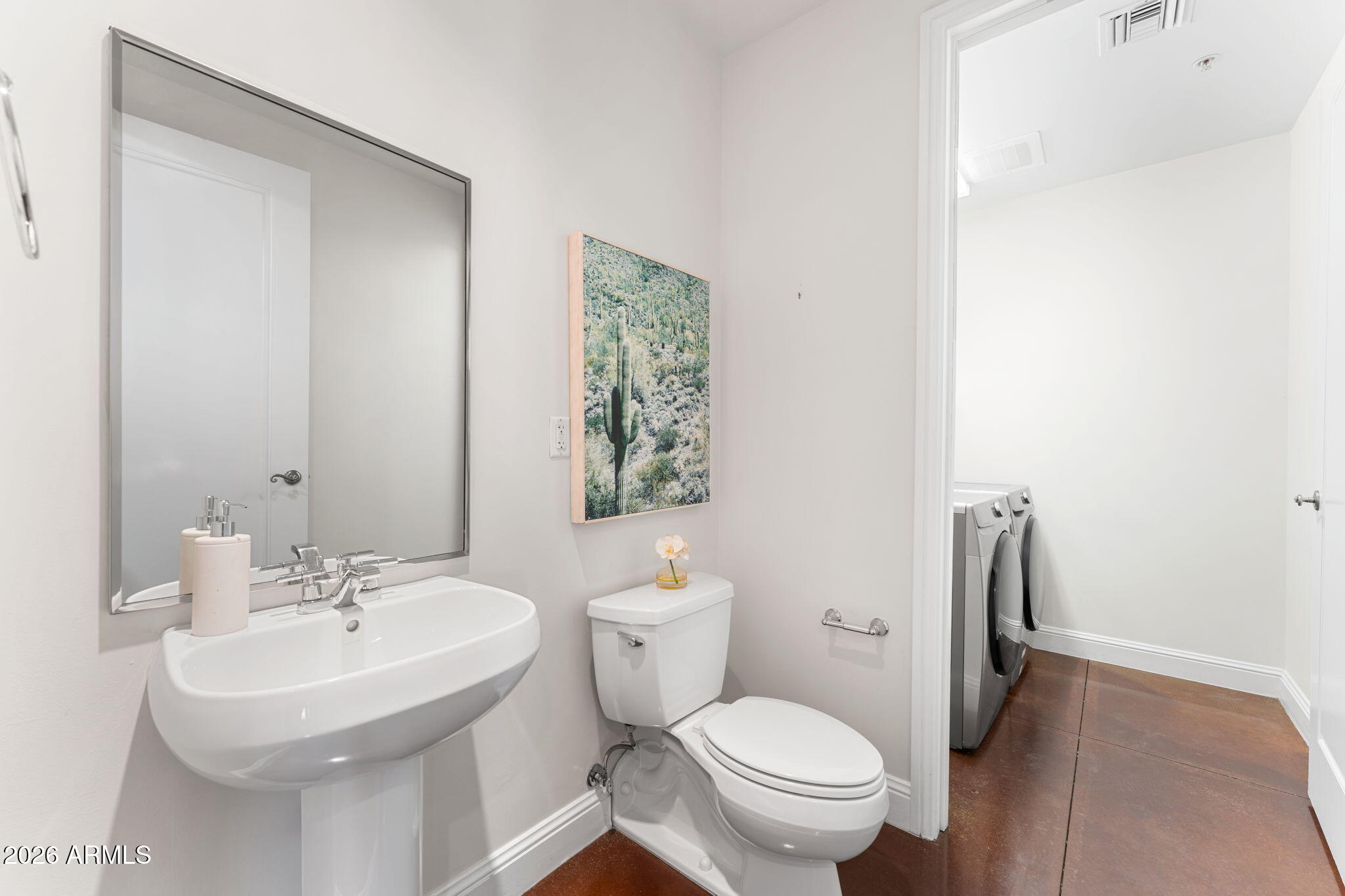 7039 E MAIN Street A206