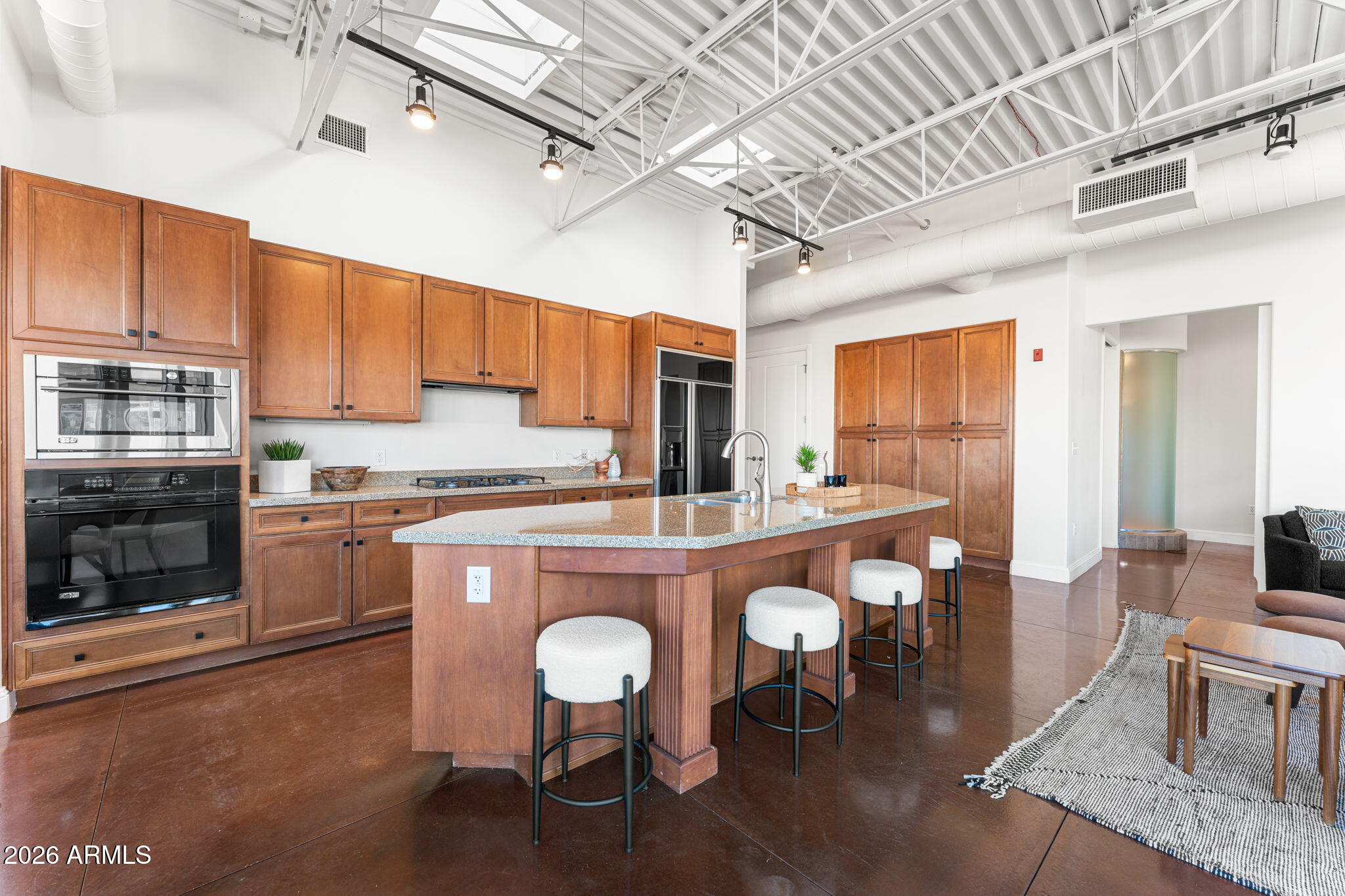 7039 E MAIN Street A206