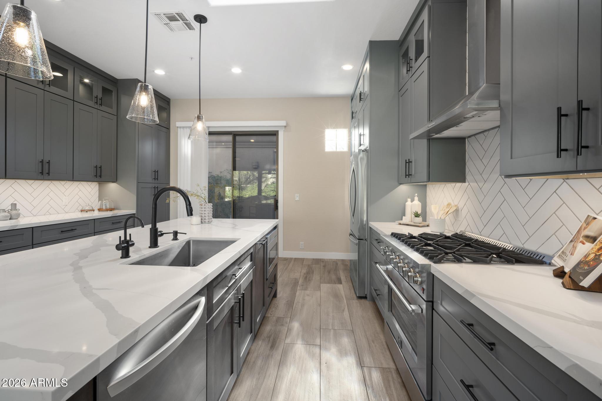 6746 E AMBER SUN Drive