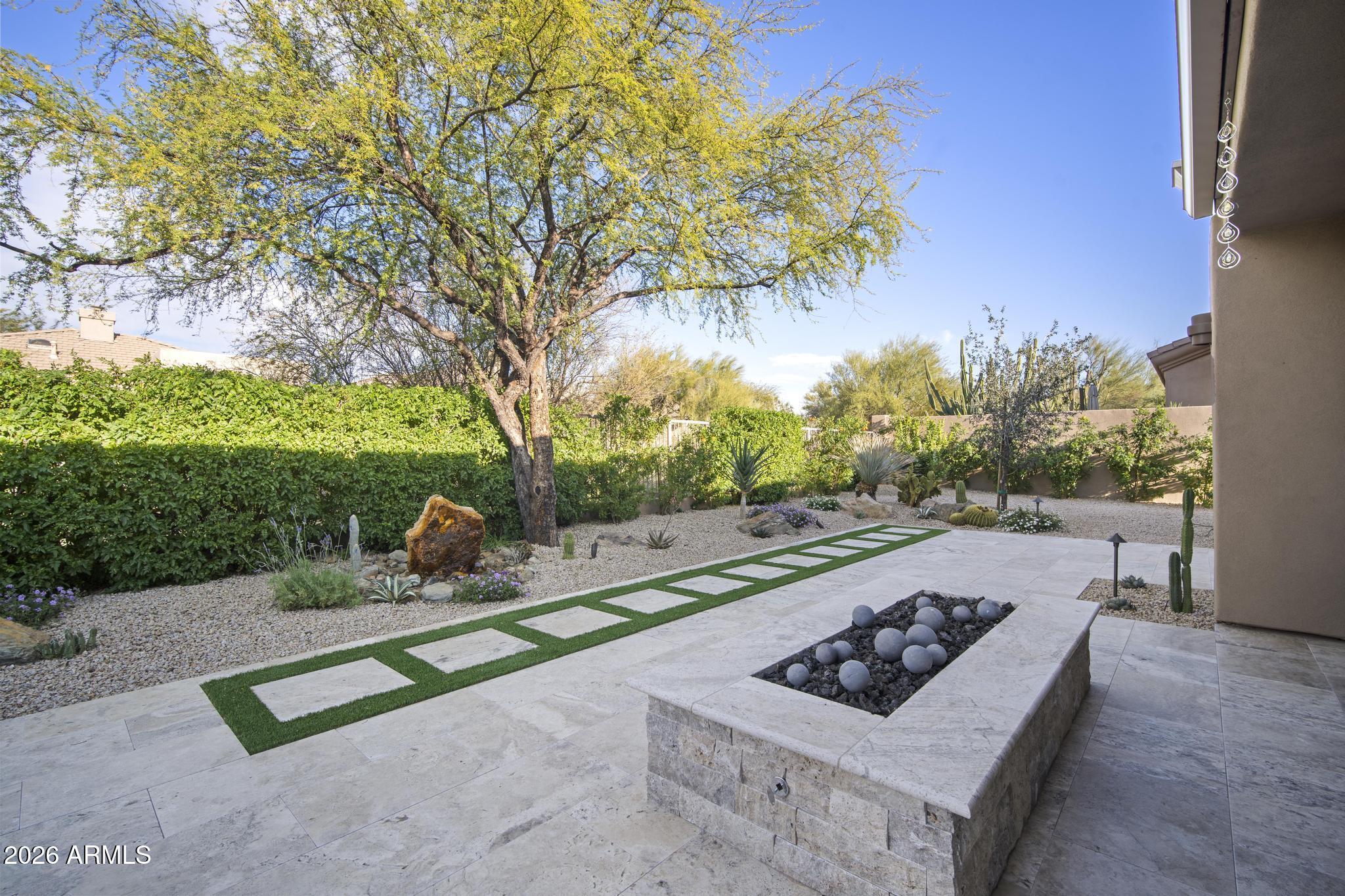 6746 E AMBER SUN Drive