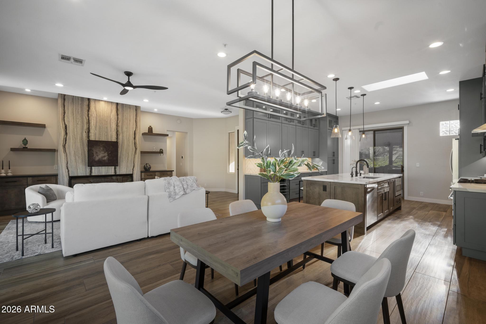 6746 E AMBER SUN Drive