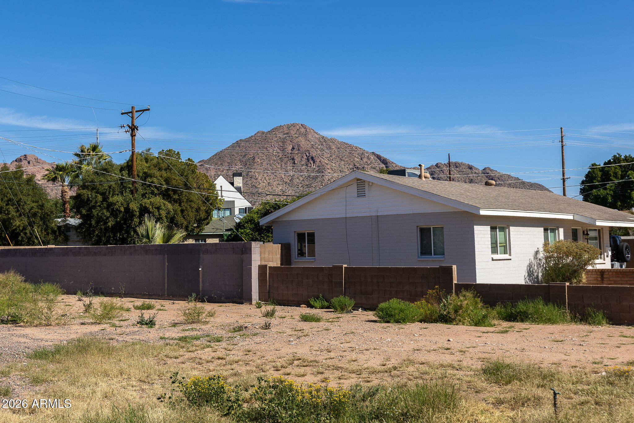 4512 E TURNEY Avenue 129