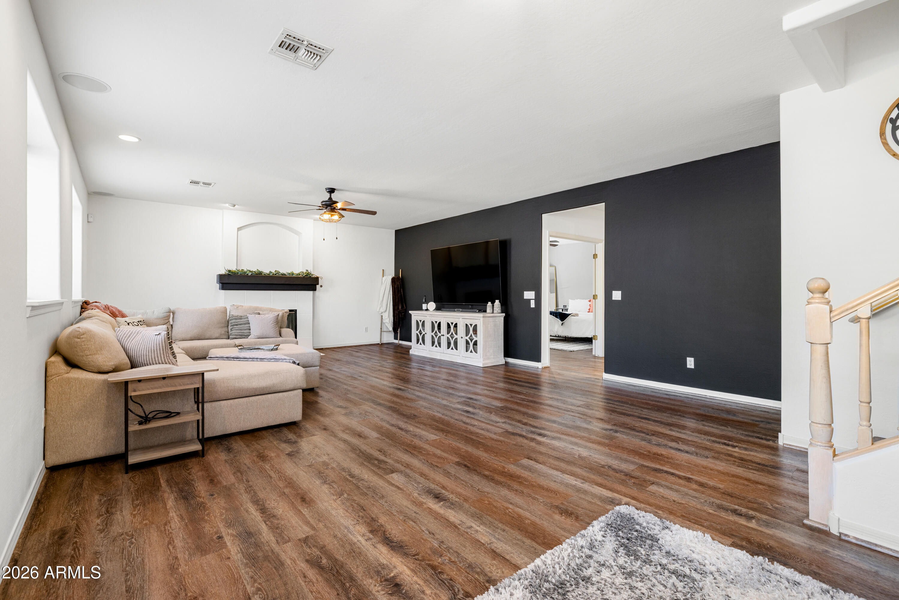 7042 W MORNING DOVE Drive