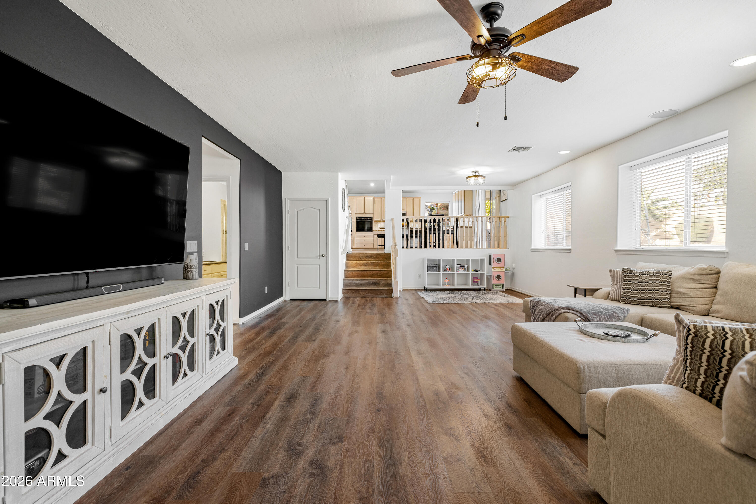 7042 W MORNING DOVE Drive