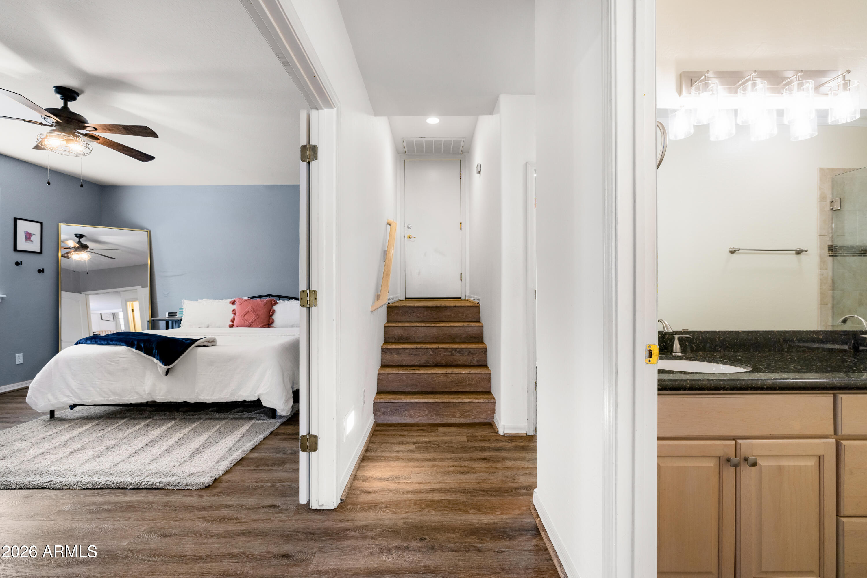 7042 W MORNING DOVE Drive