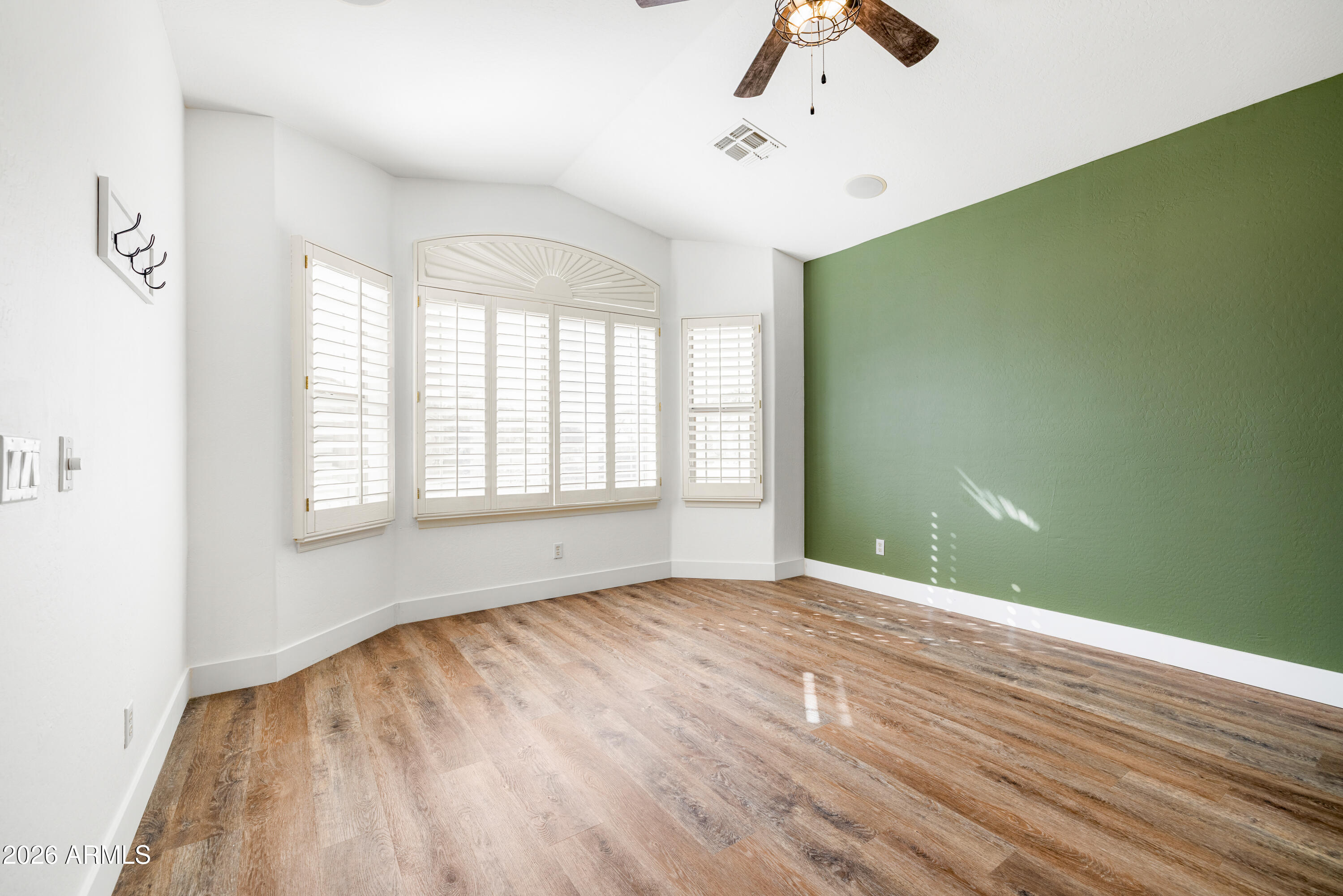 7042 W MORNING DOVE Drive