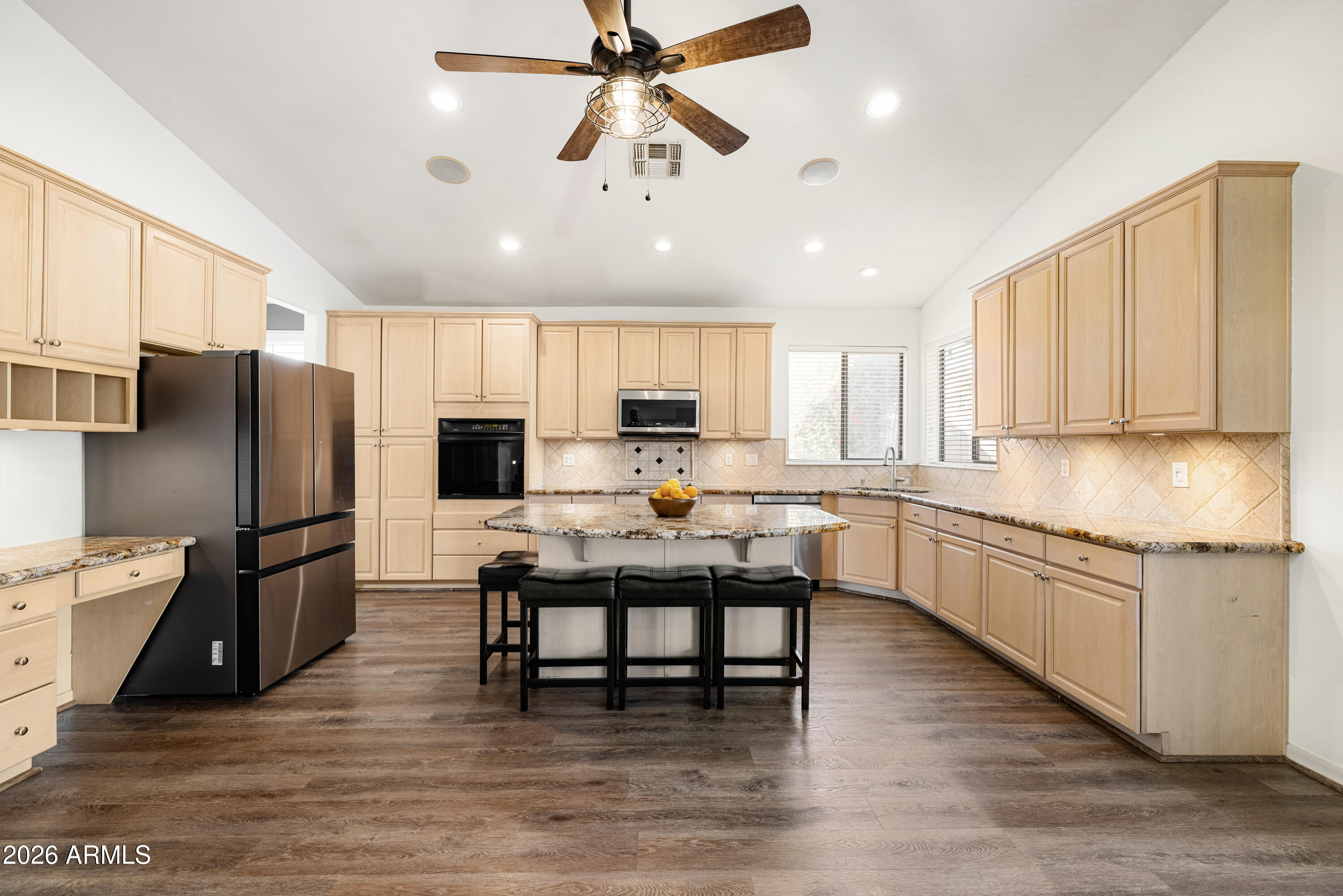 7042 W MORNING DOVE Drive