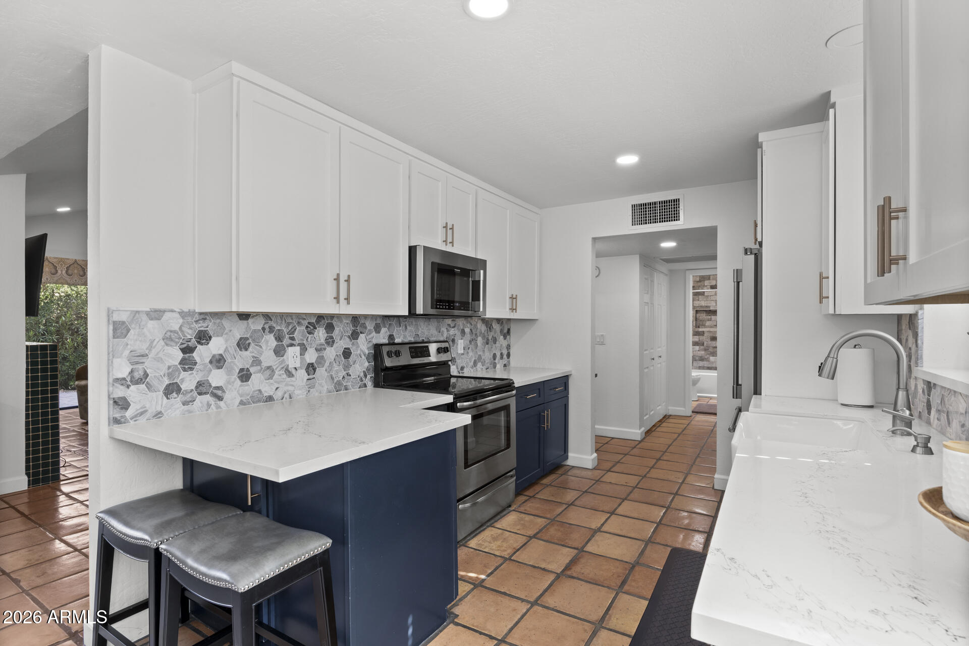 6159 E INDIAN SCHOOL Road 108