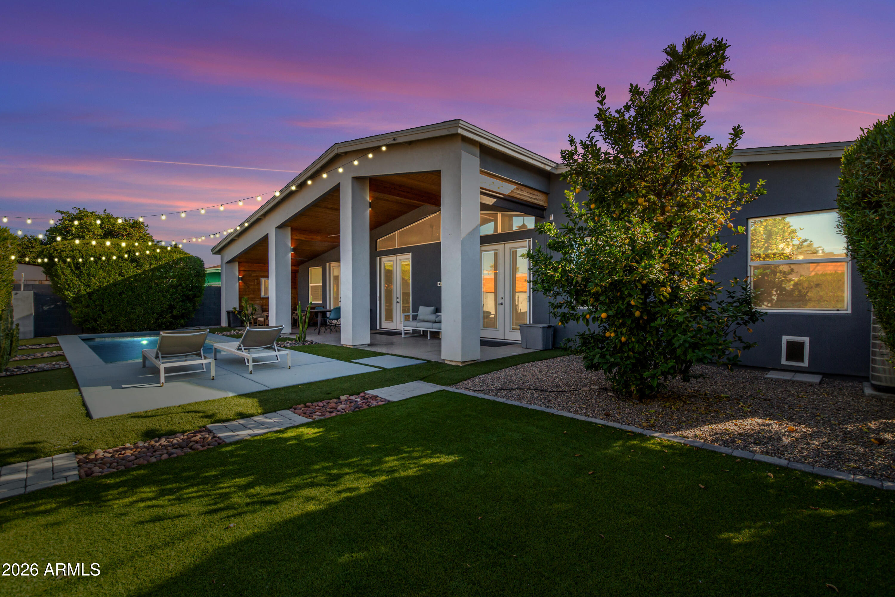 8302 E HEATHERBRAE Drive