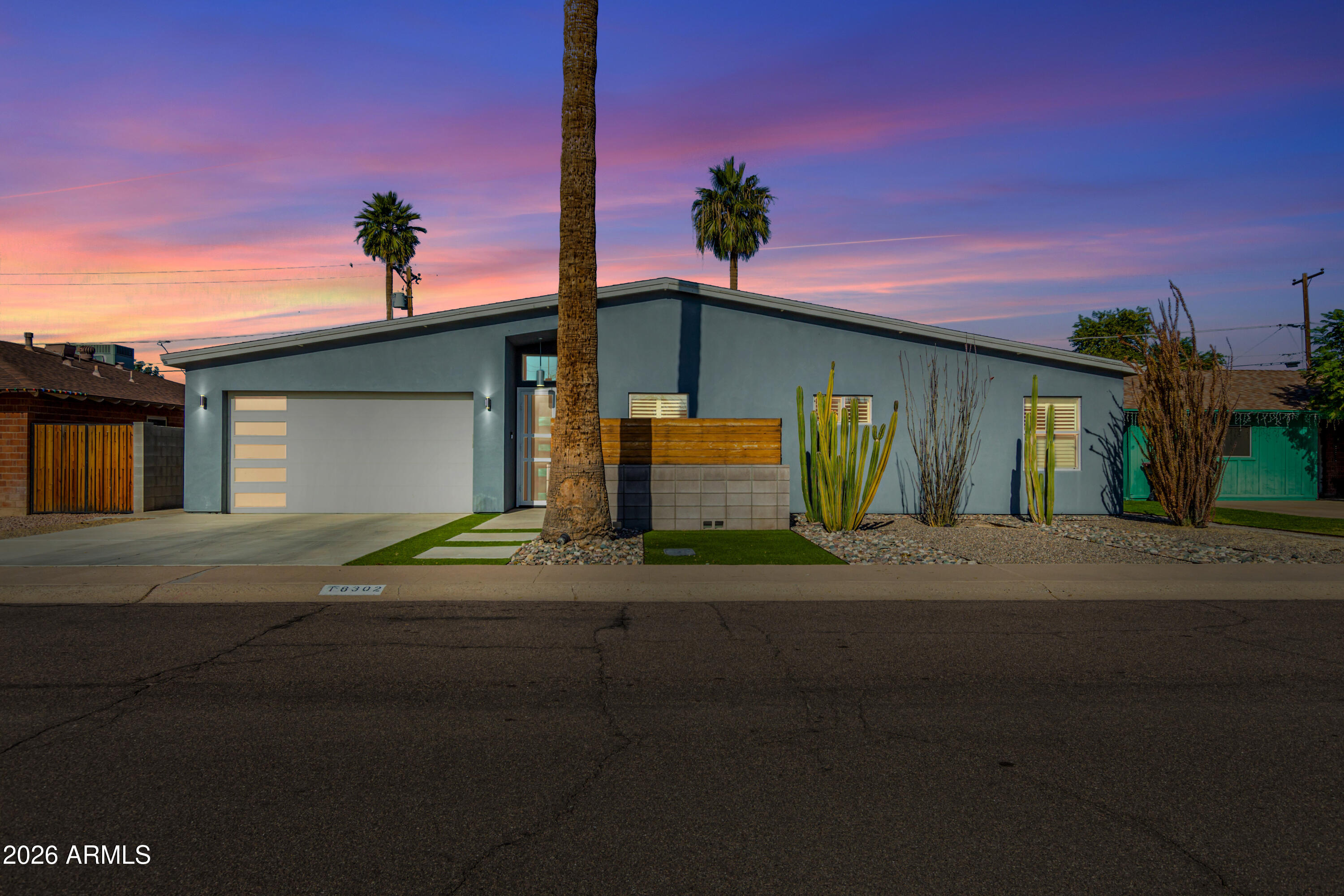 8302 E HEATHERBRAE Drive