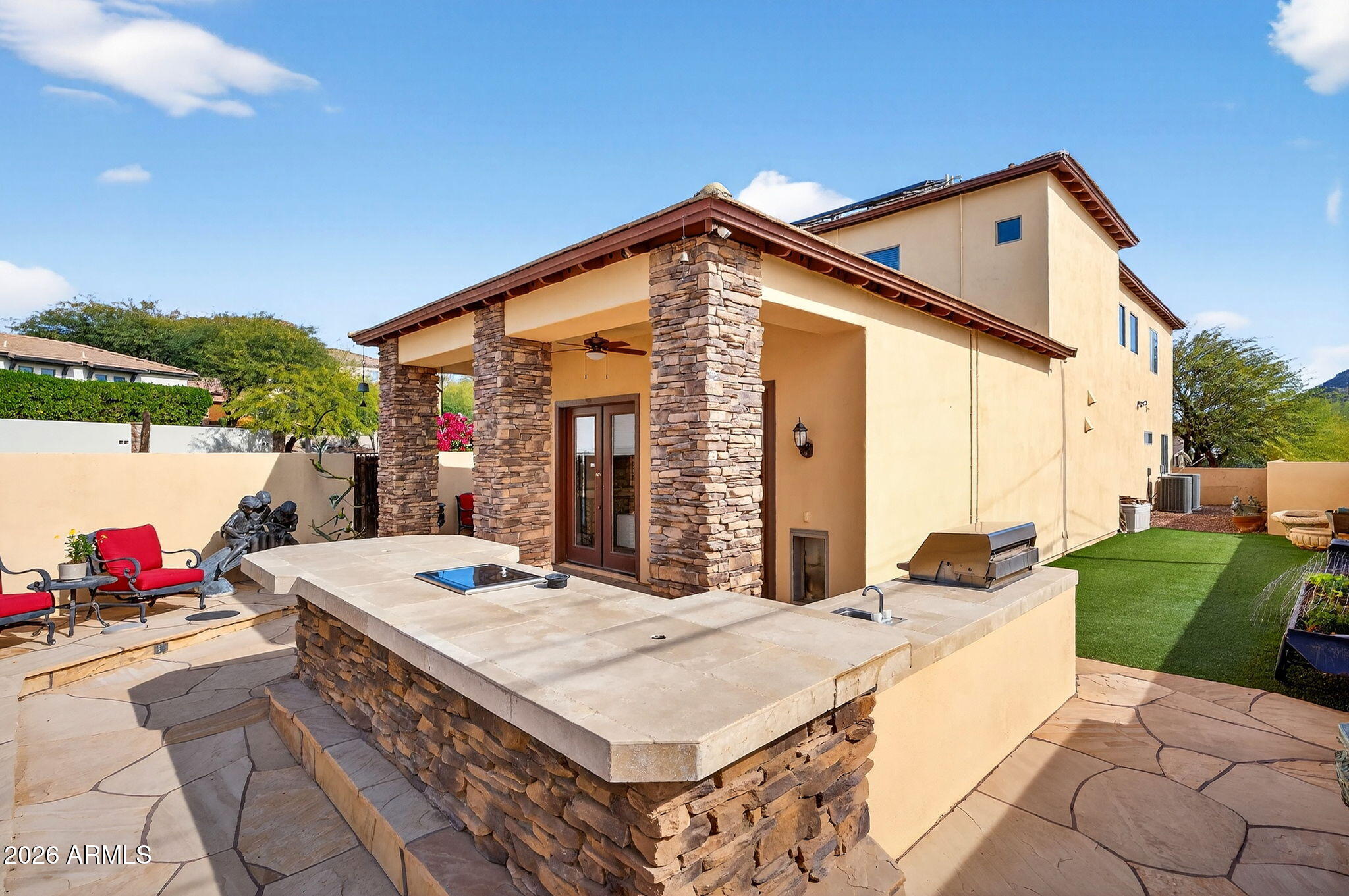 1343 E LUPINE Avenue