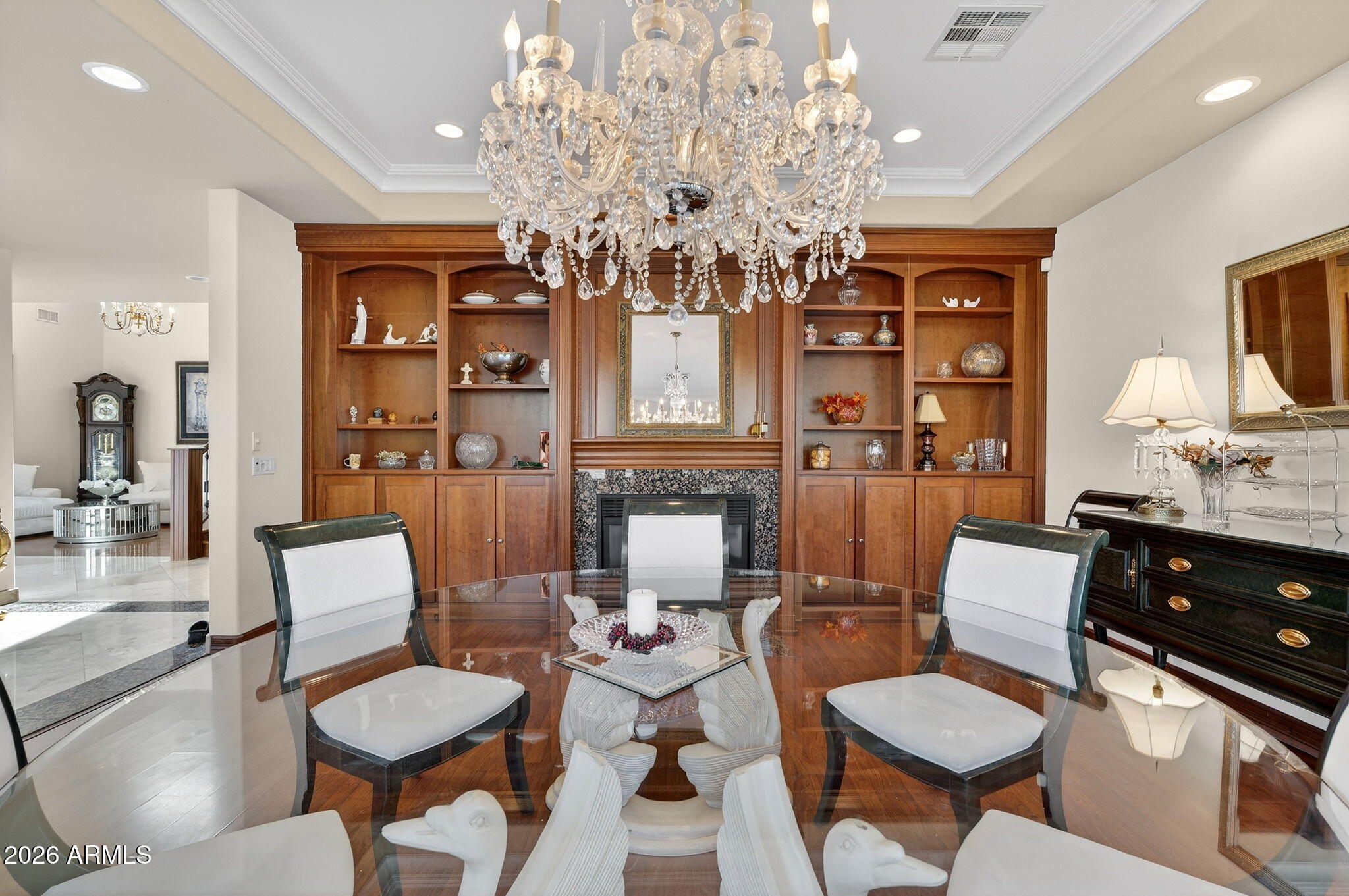 1343 E LUPINE Avenue