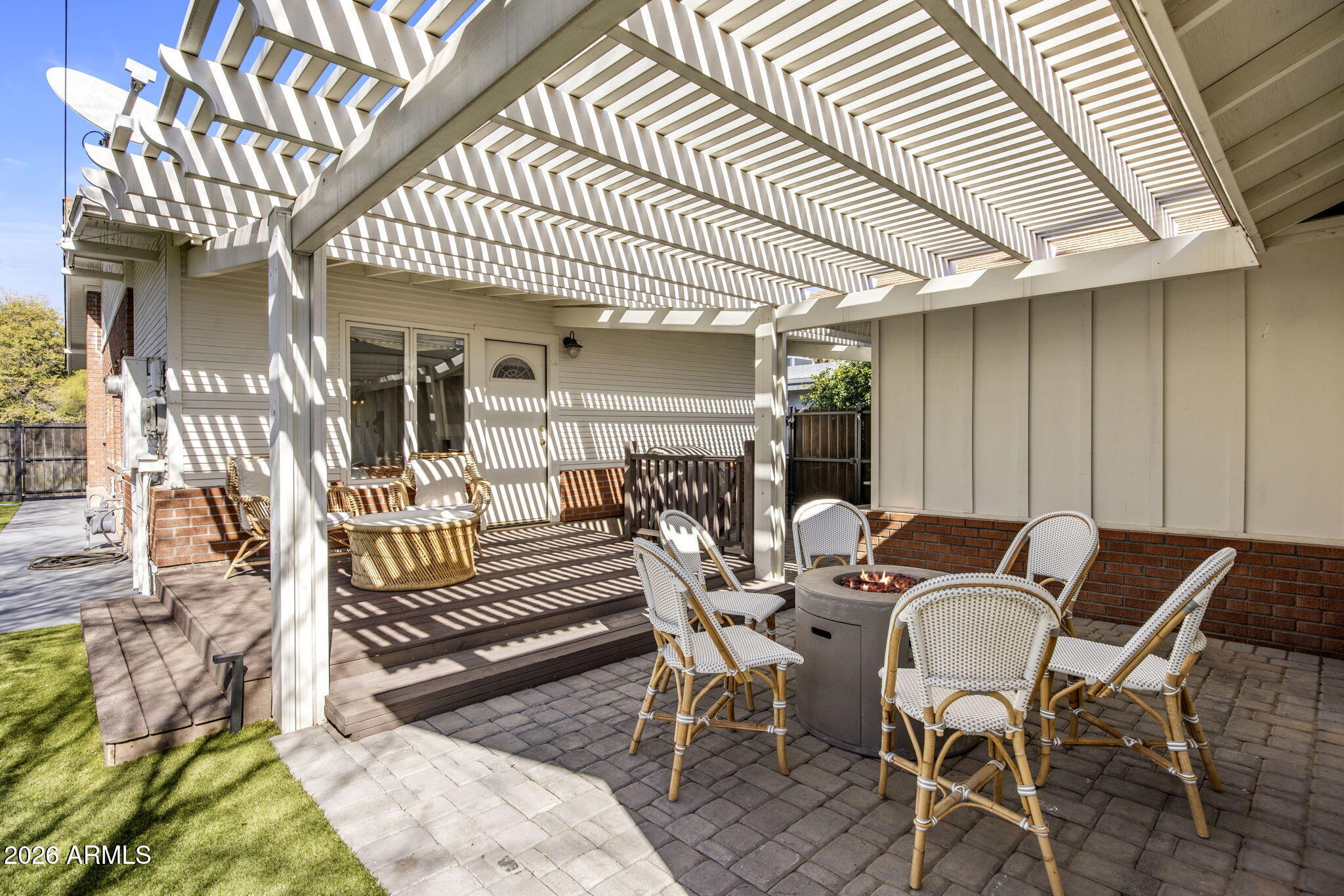 29 W WILSHIRE Drive