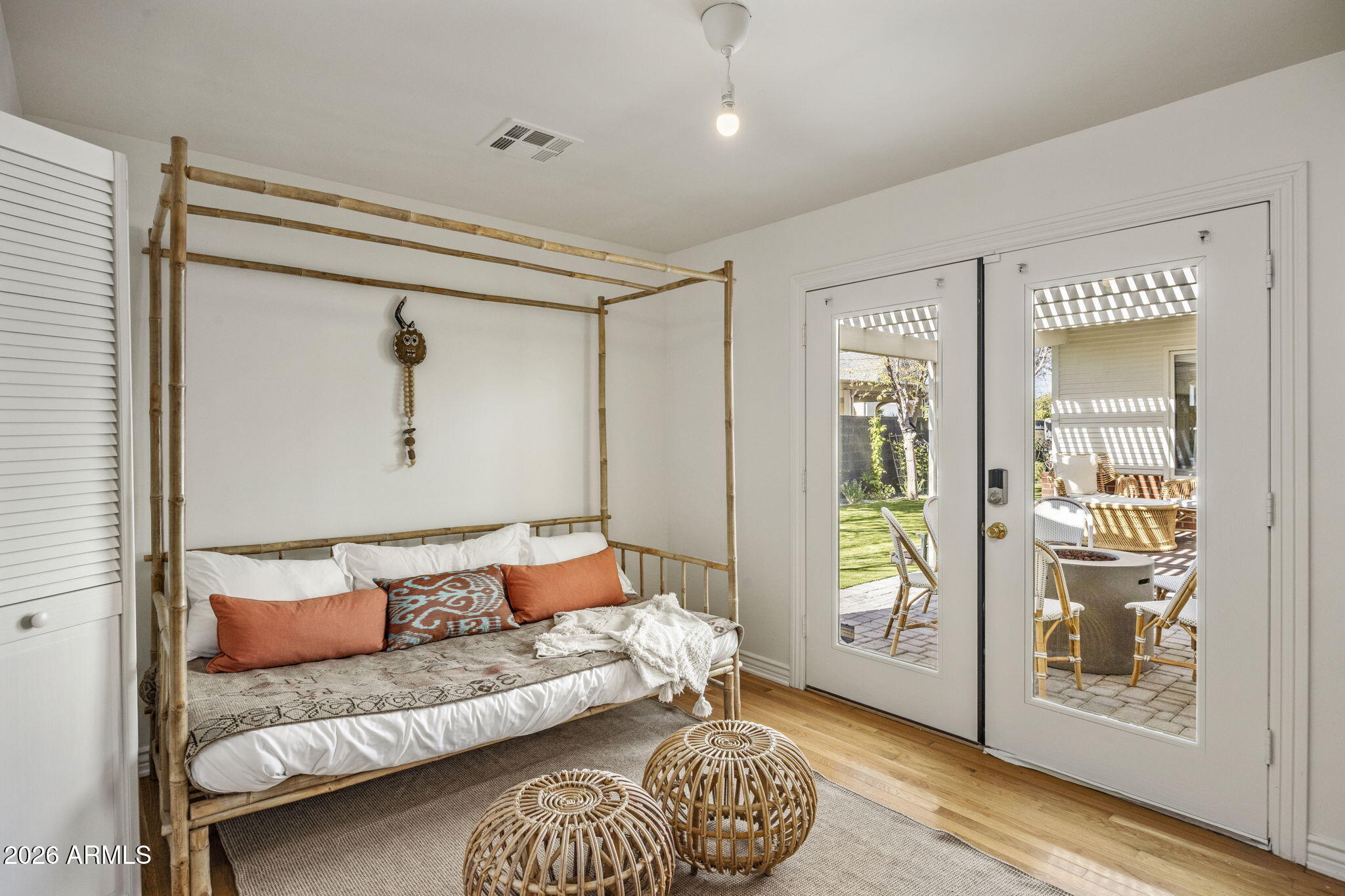 29 W WILSHIRE Drive