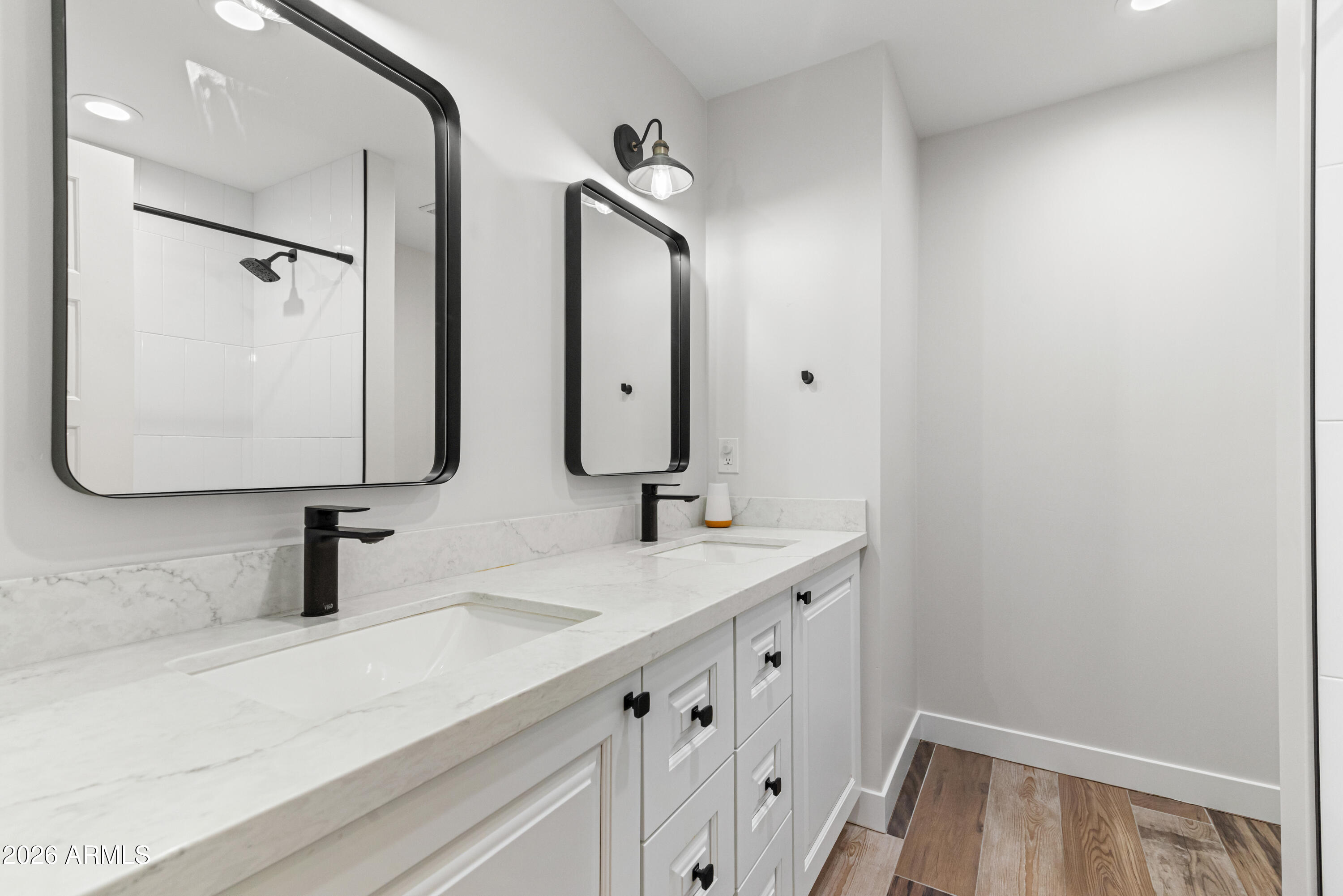 8571 E VIA DE ENCANTO