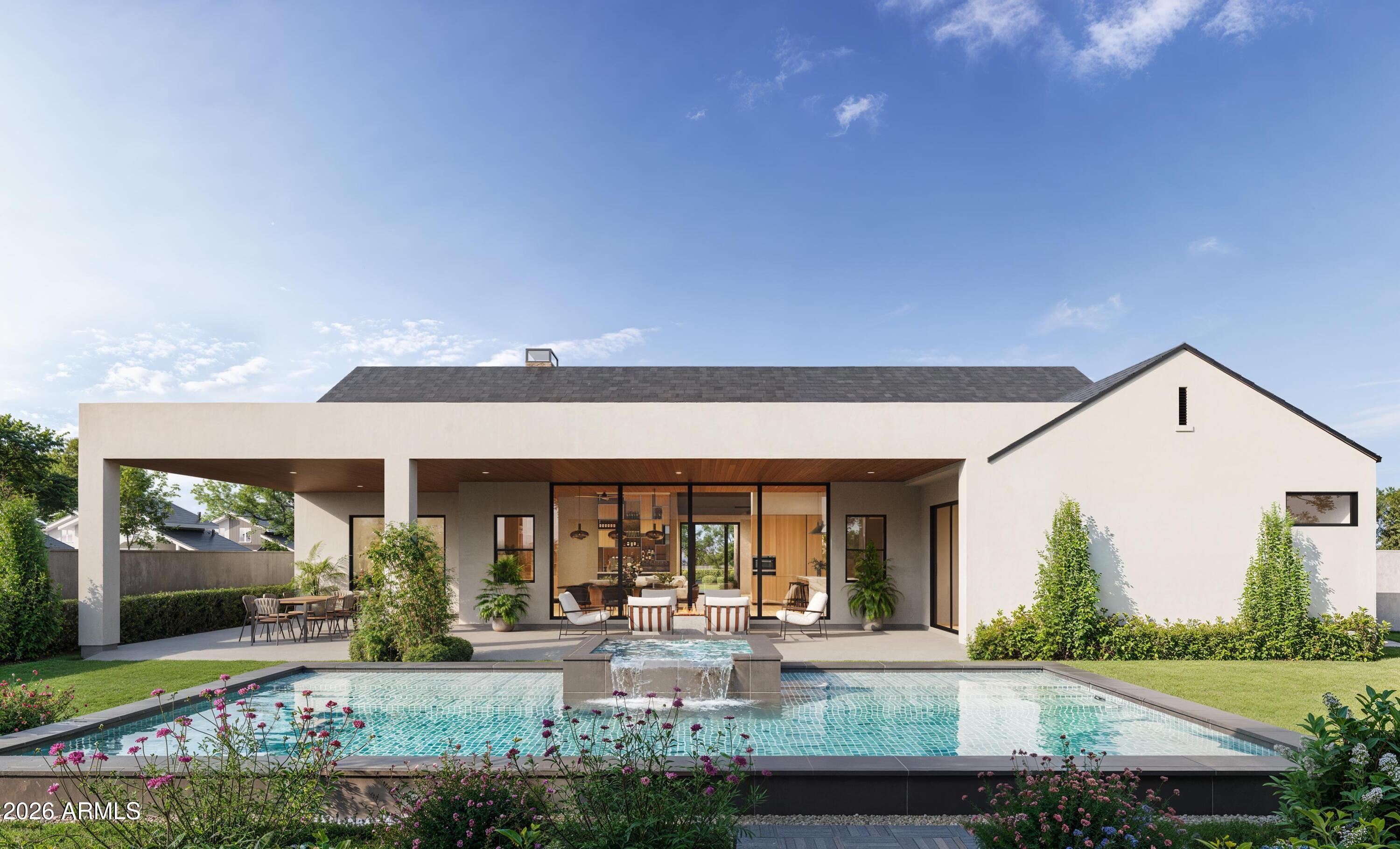 3329 E CLARENDON Avenue