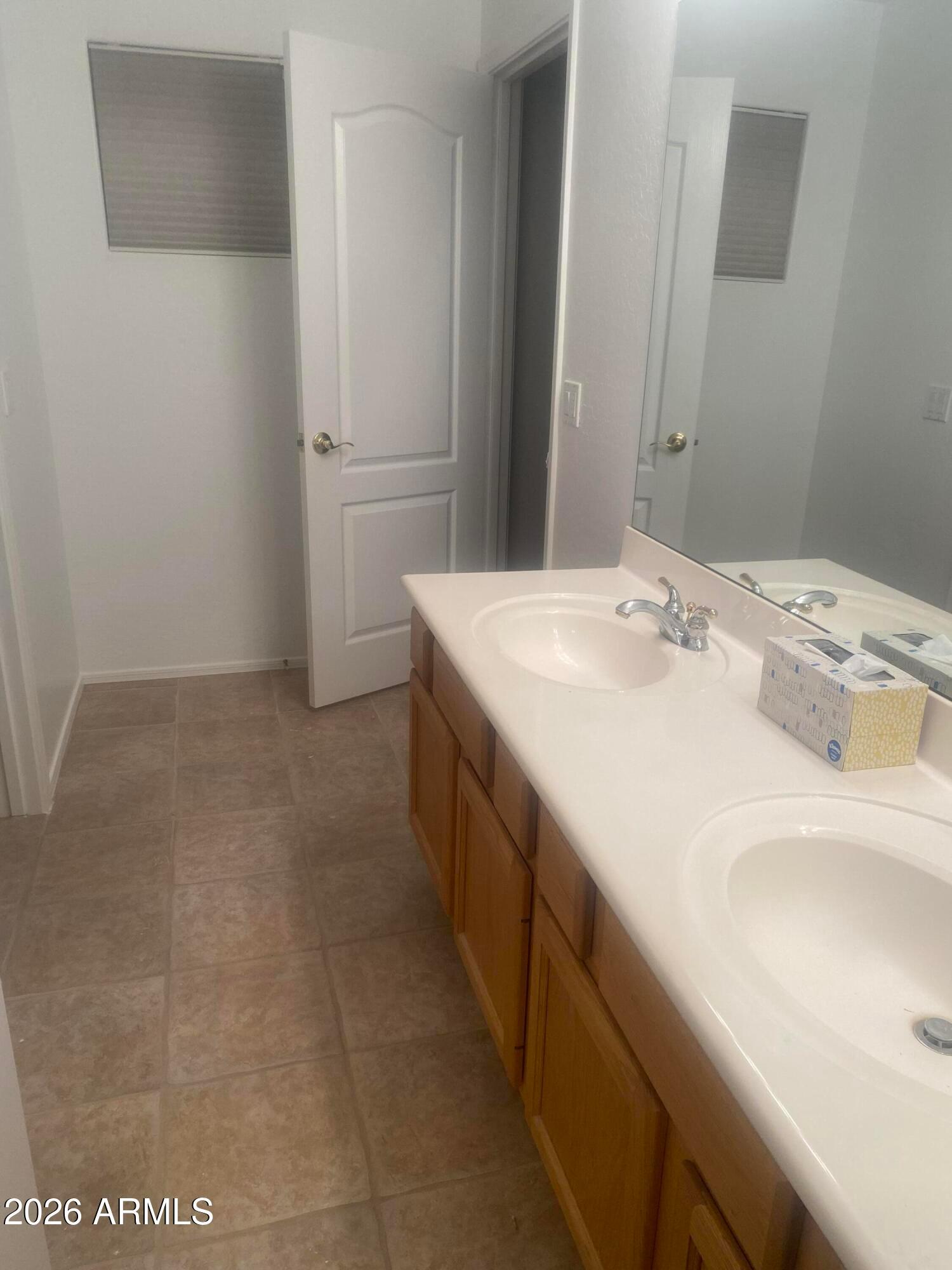 4439 E RED RANGE Way