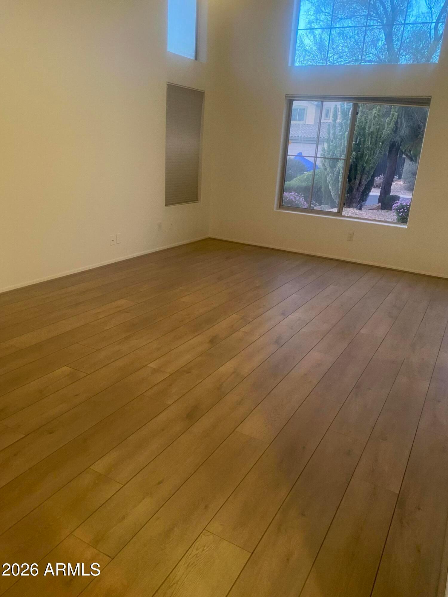 4439 E RED RANGE Way