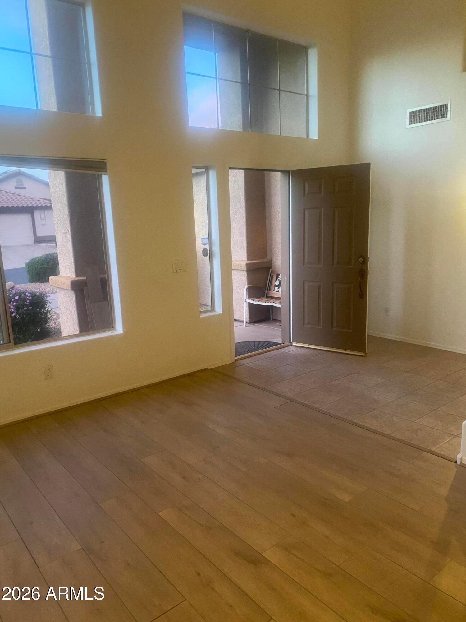 4439 E RED RANGE Way