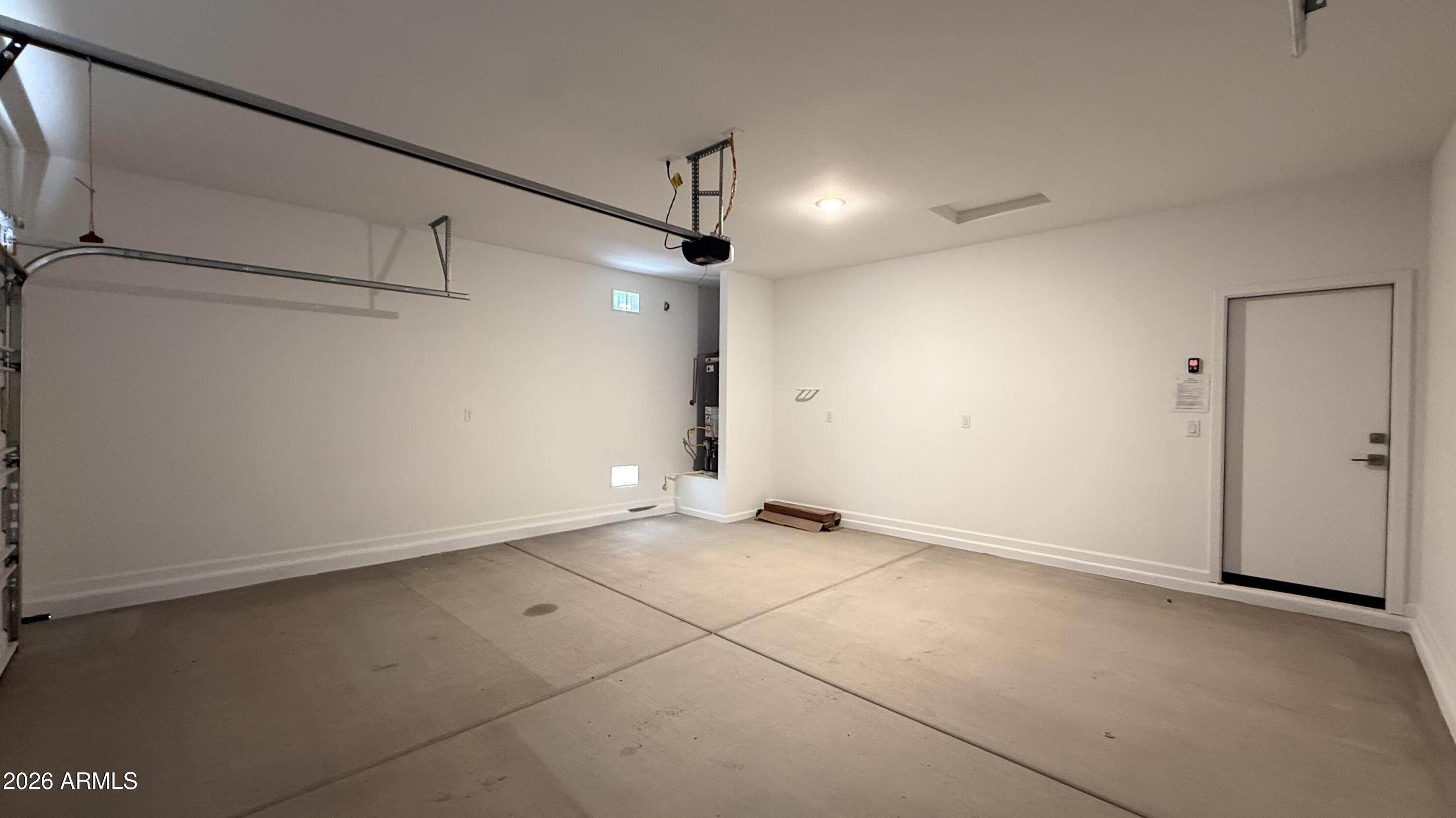 47652 W KENNER Drive