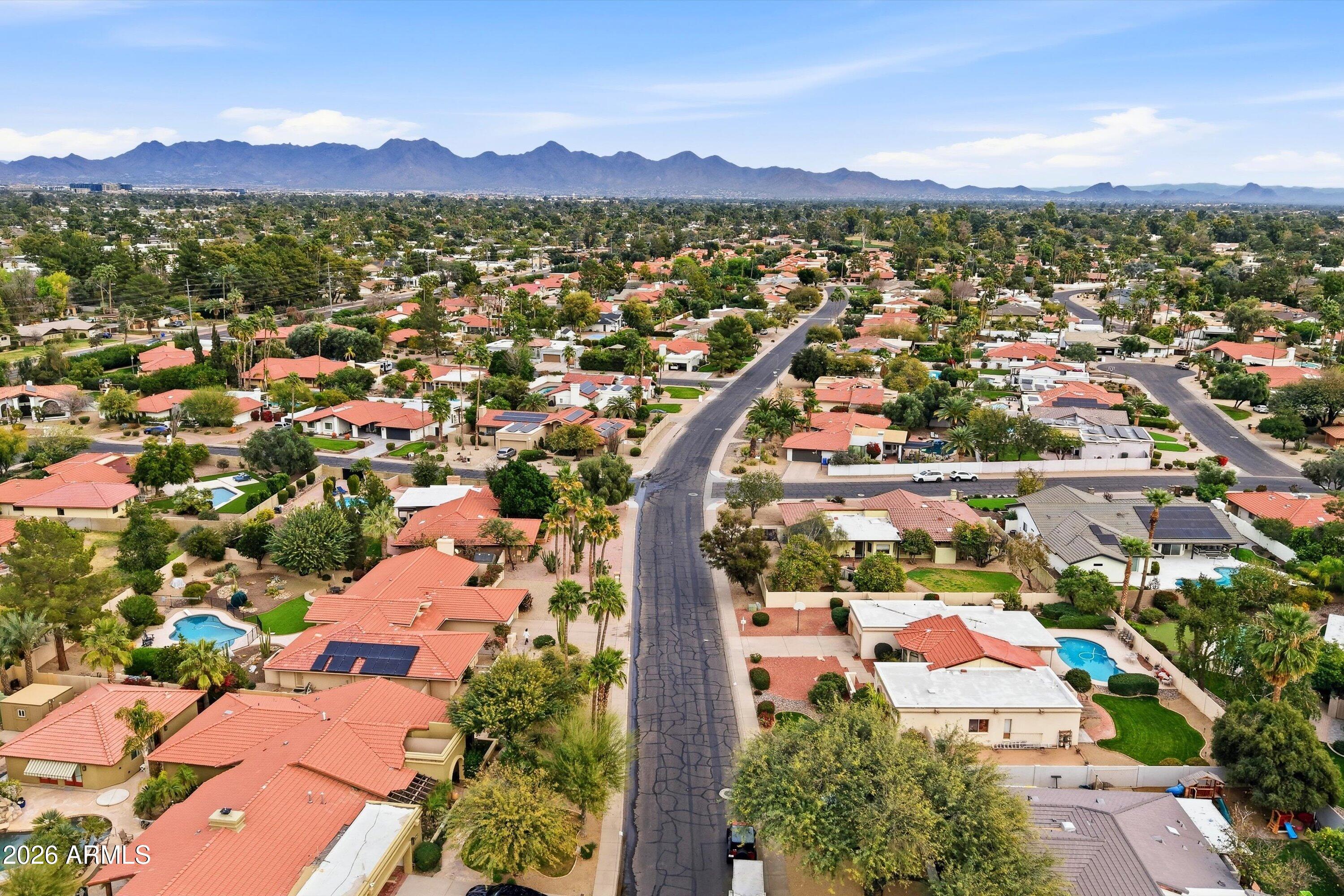 5234 E PARADISE Drive