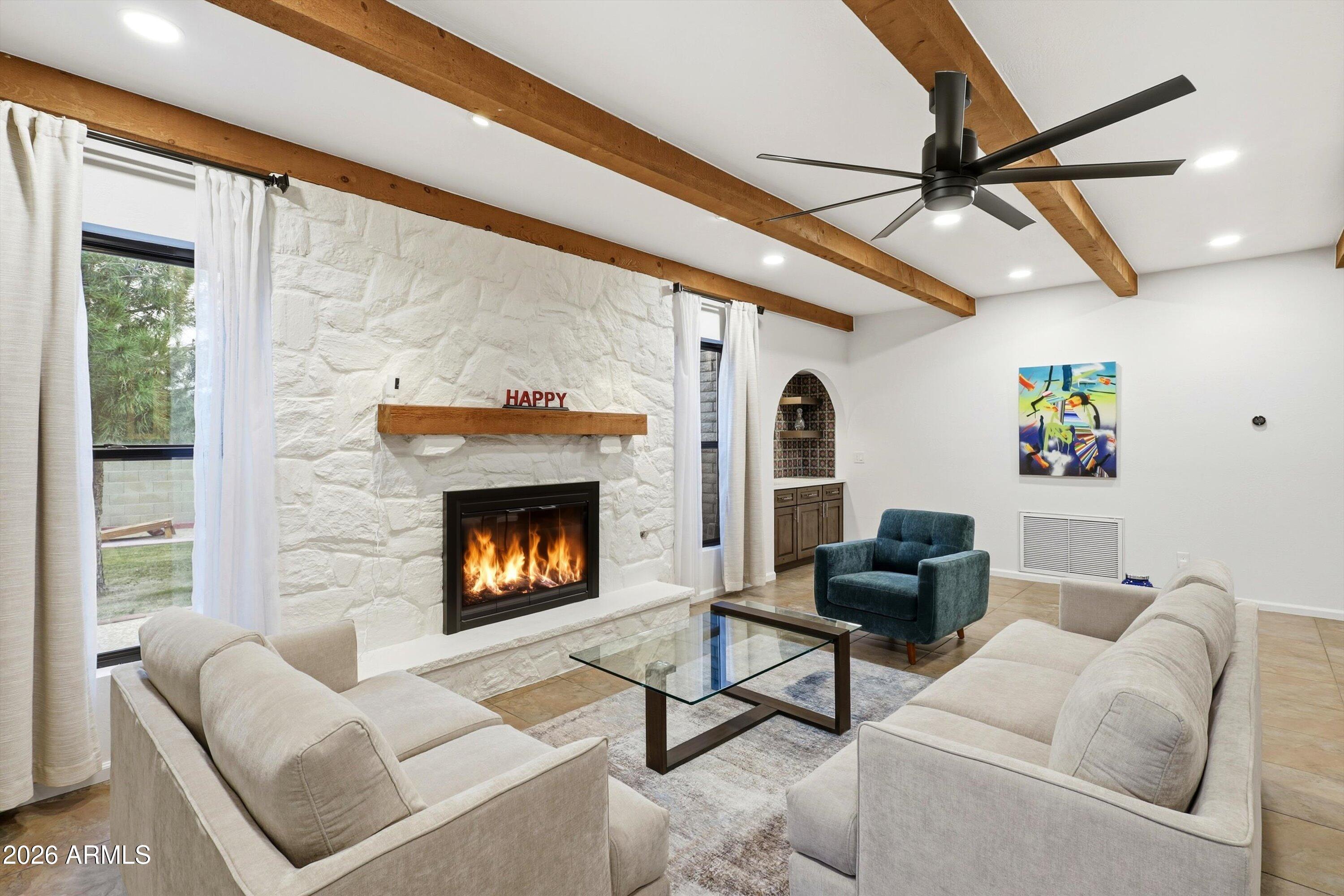 5234 E PARADISE Drive