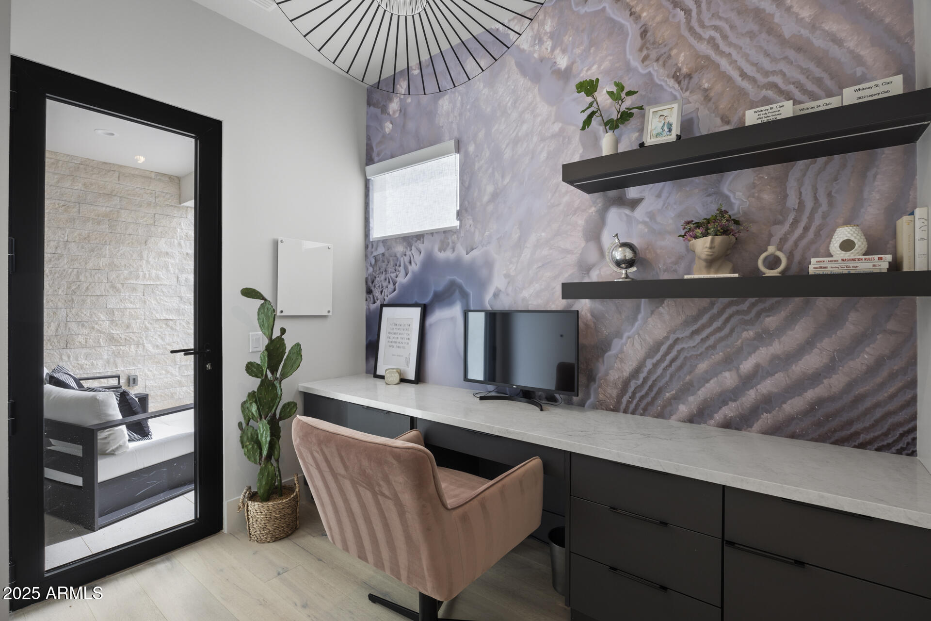 8520 E CACTUS WREN Road