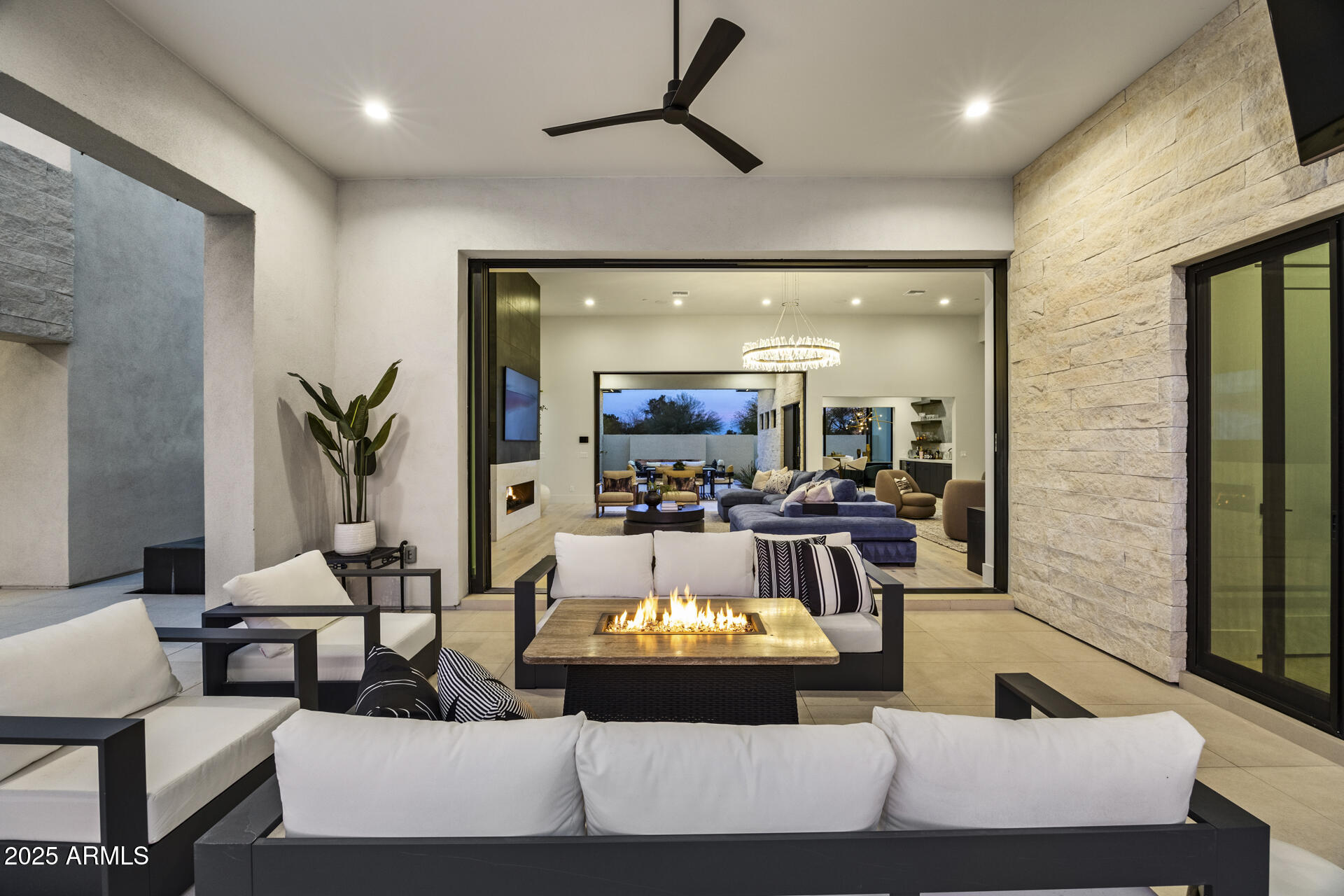 8520 E CACTUS WREN Road