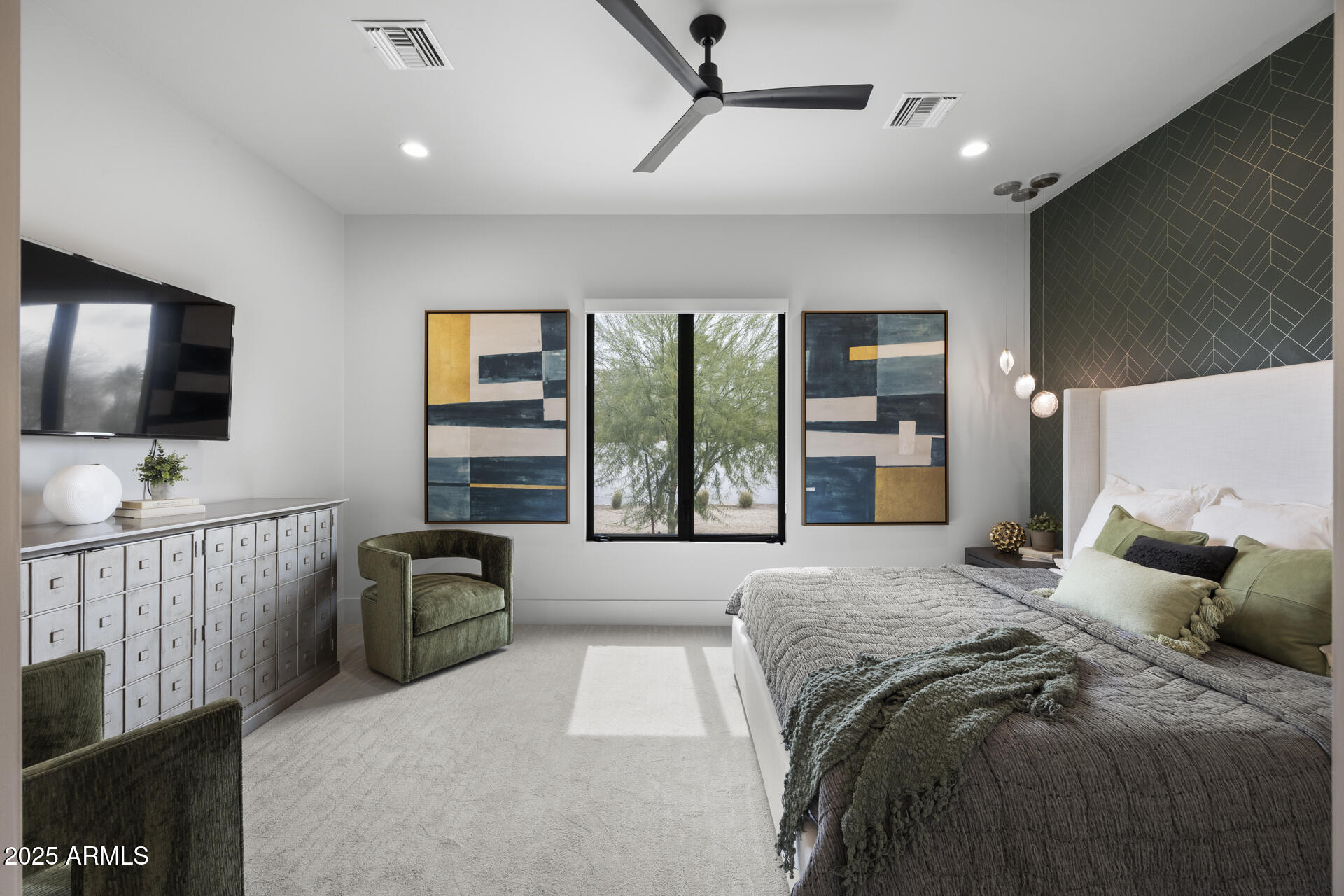 8520 E CACTUS WREN Road