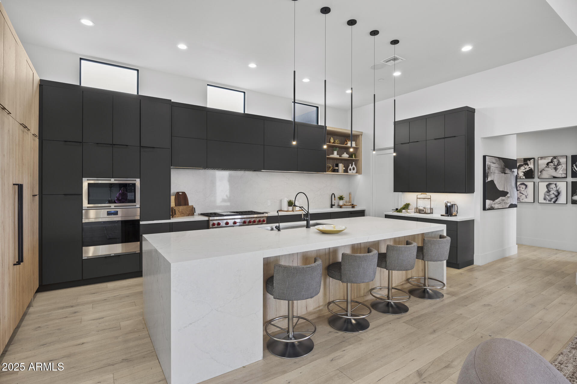 8520 E CACTUS WREN Road