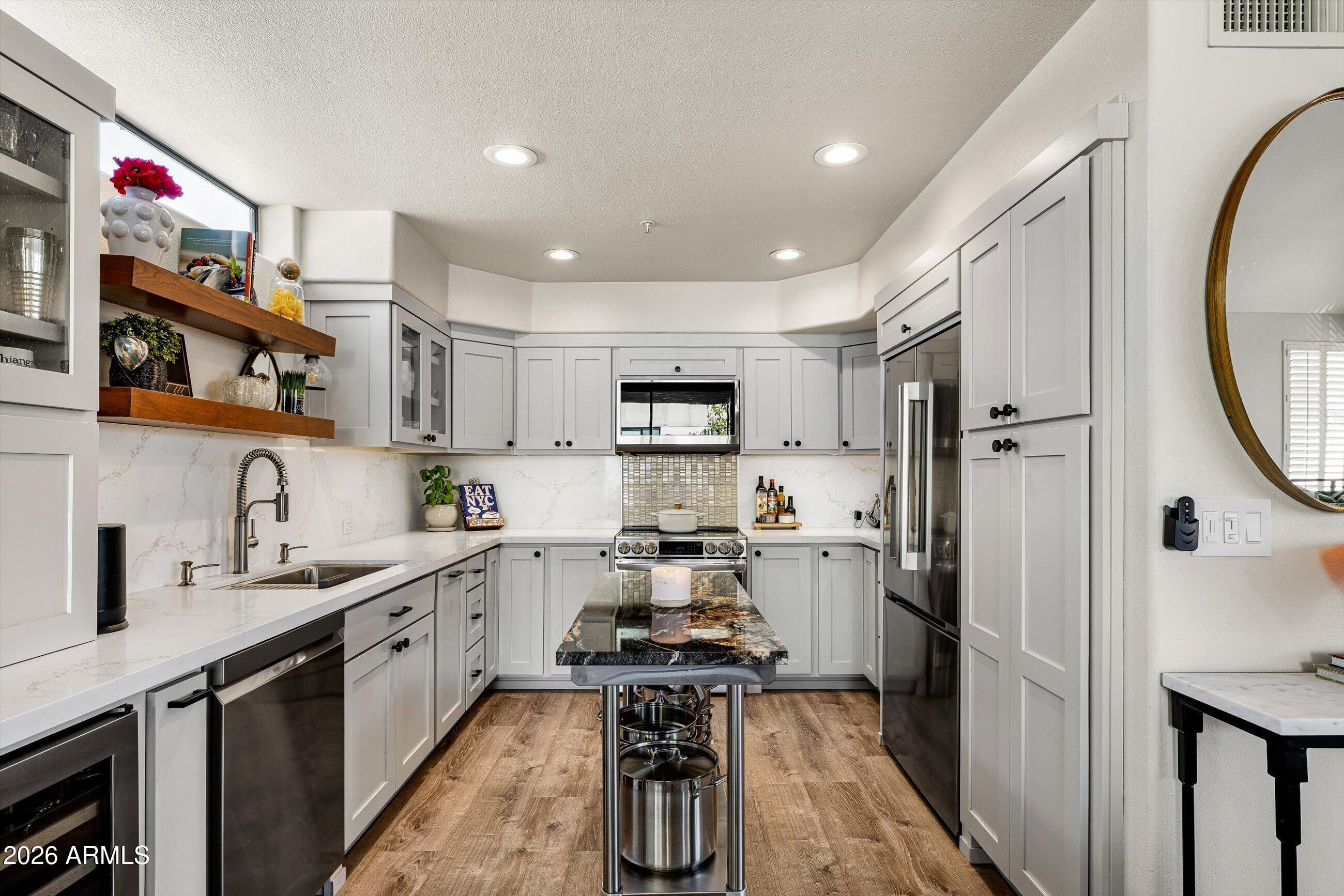 7400 E GAINEY CLUB Drive 208