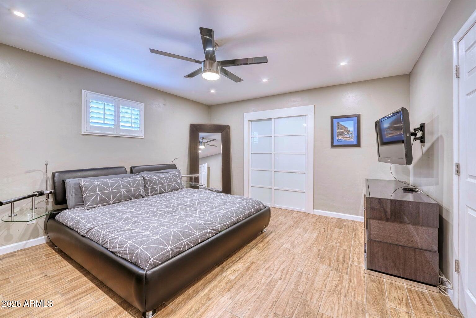 3415 E CAMELBACK Road