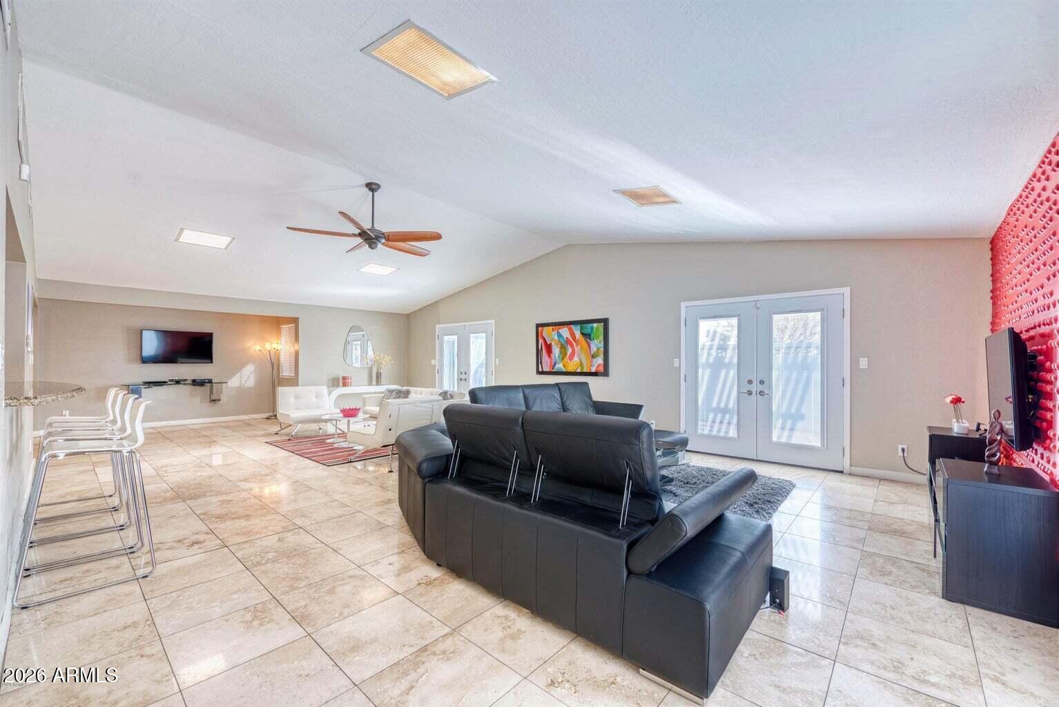 3415 E CAMELBACK Road