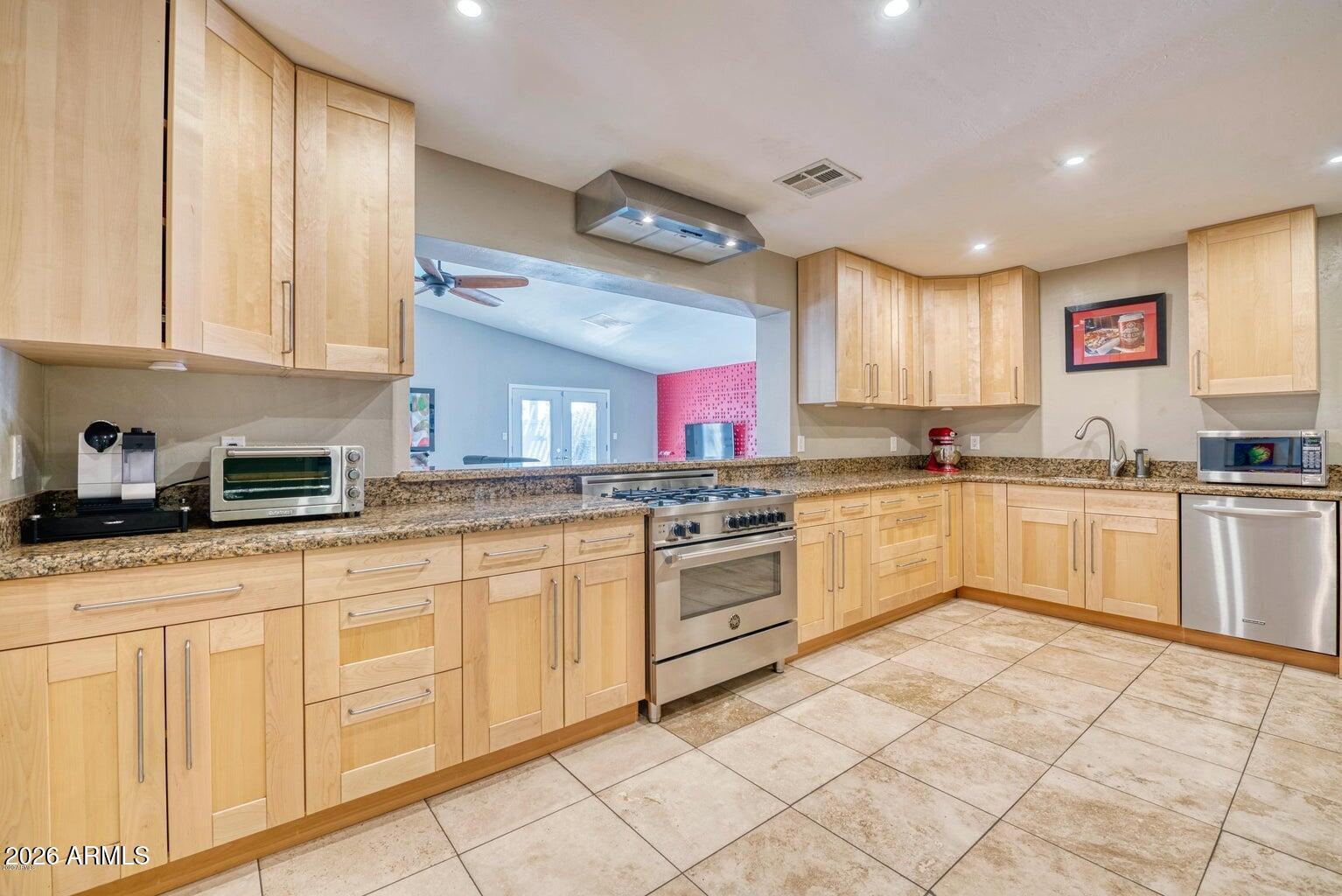 3415 E CAMELBACK Road