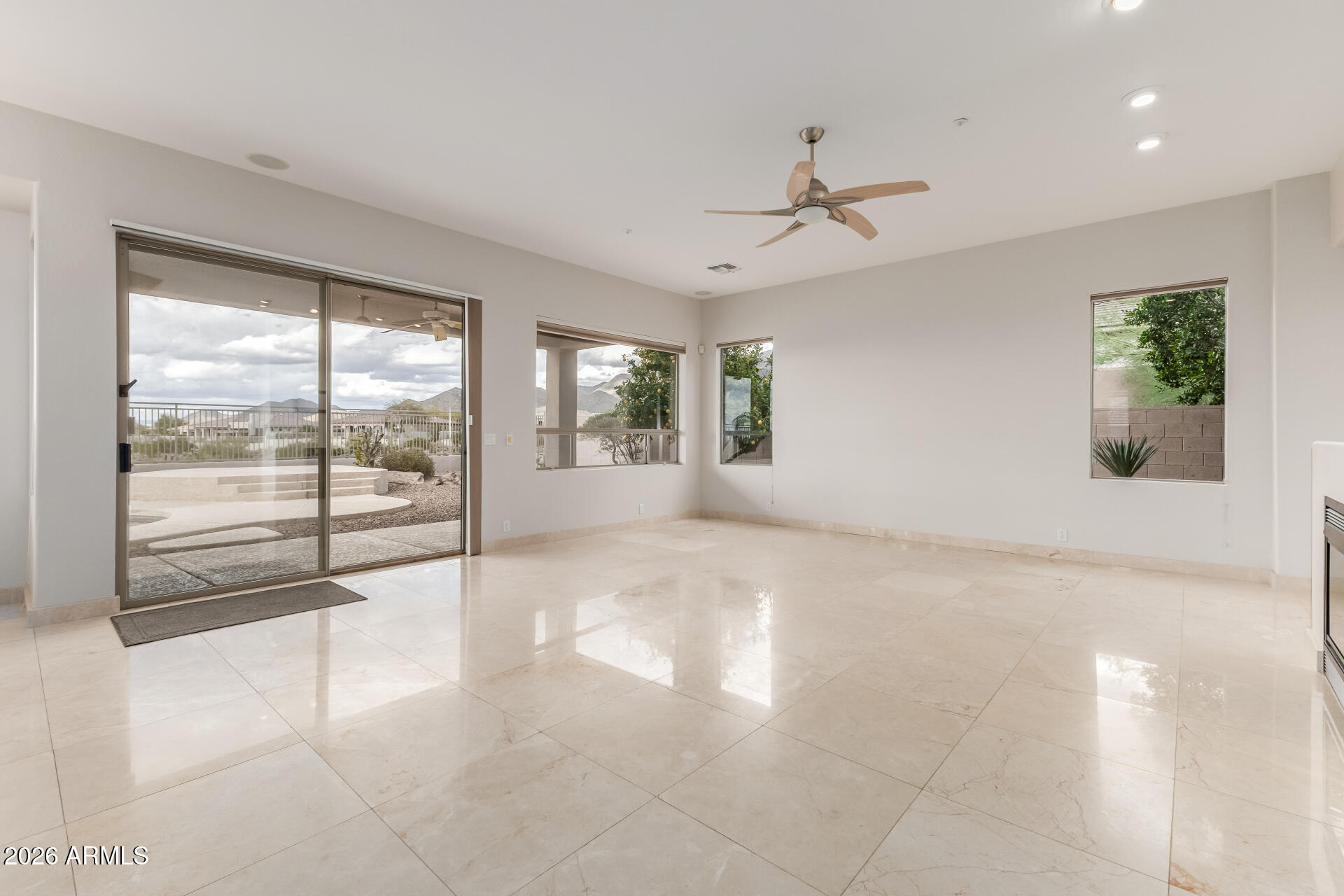 10872 E RAINTREE Drive