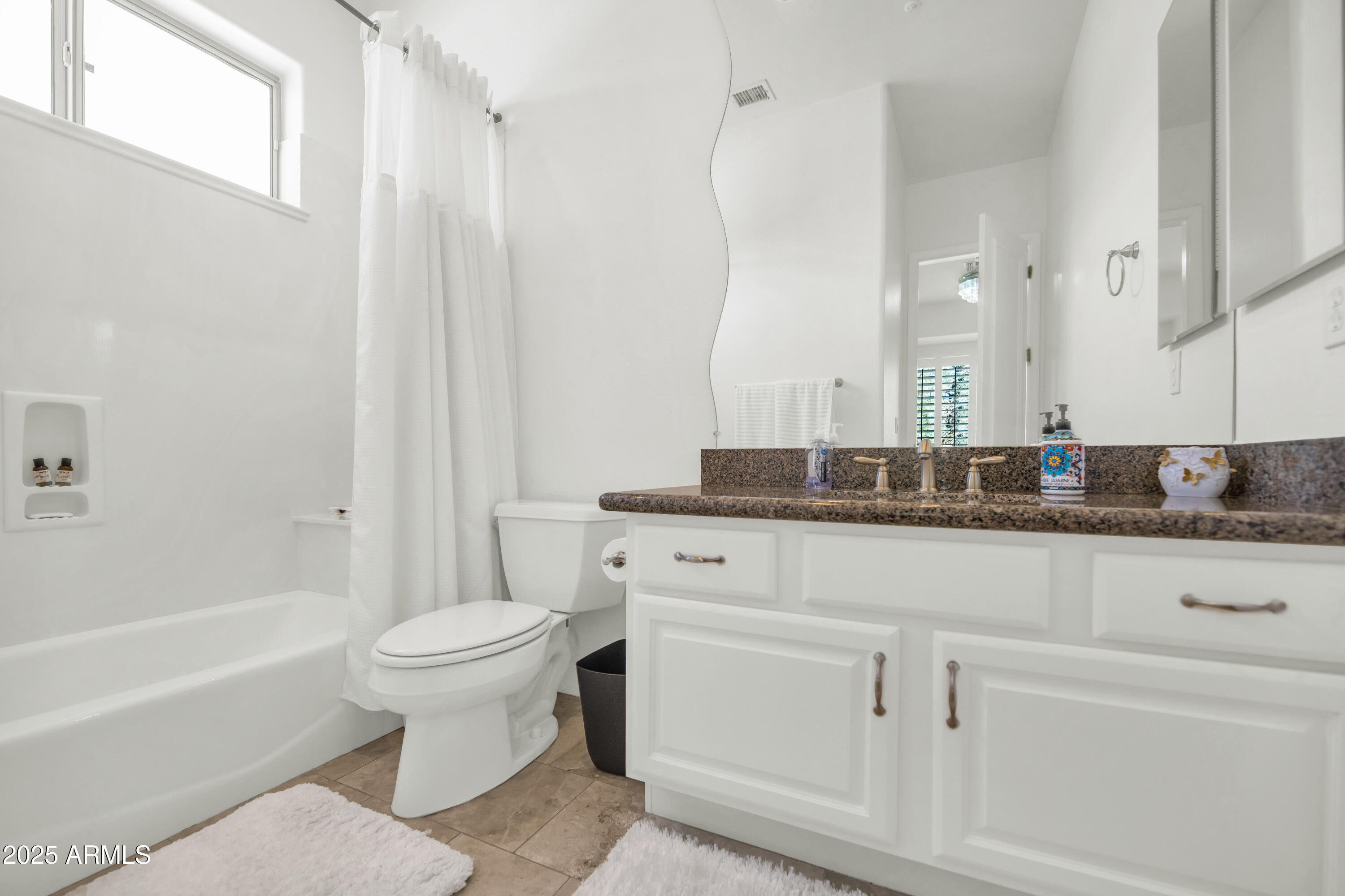 7941 E VIA DE LUNA Drive