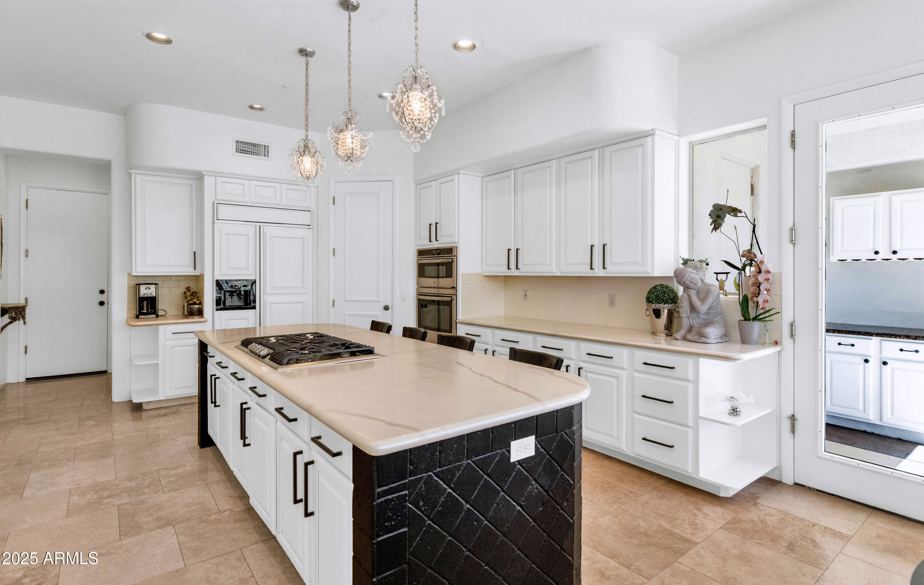 7941 E VIA DE LUNA Drive