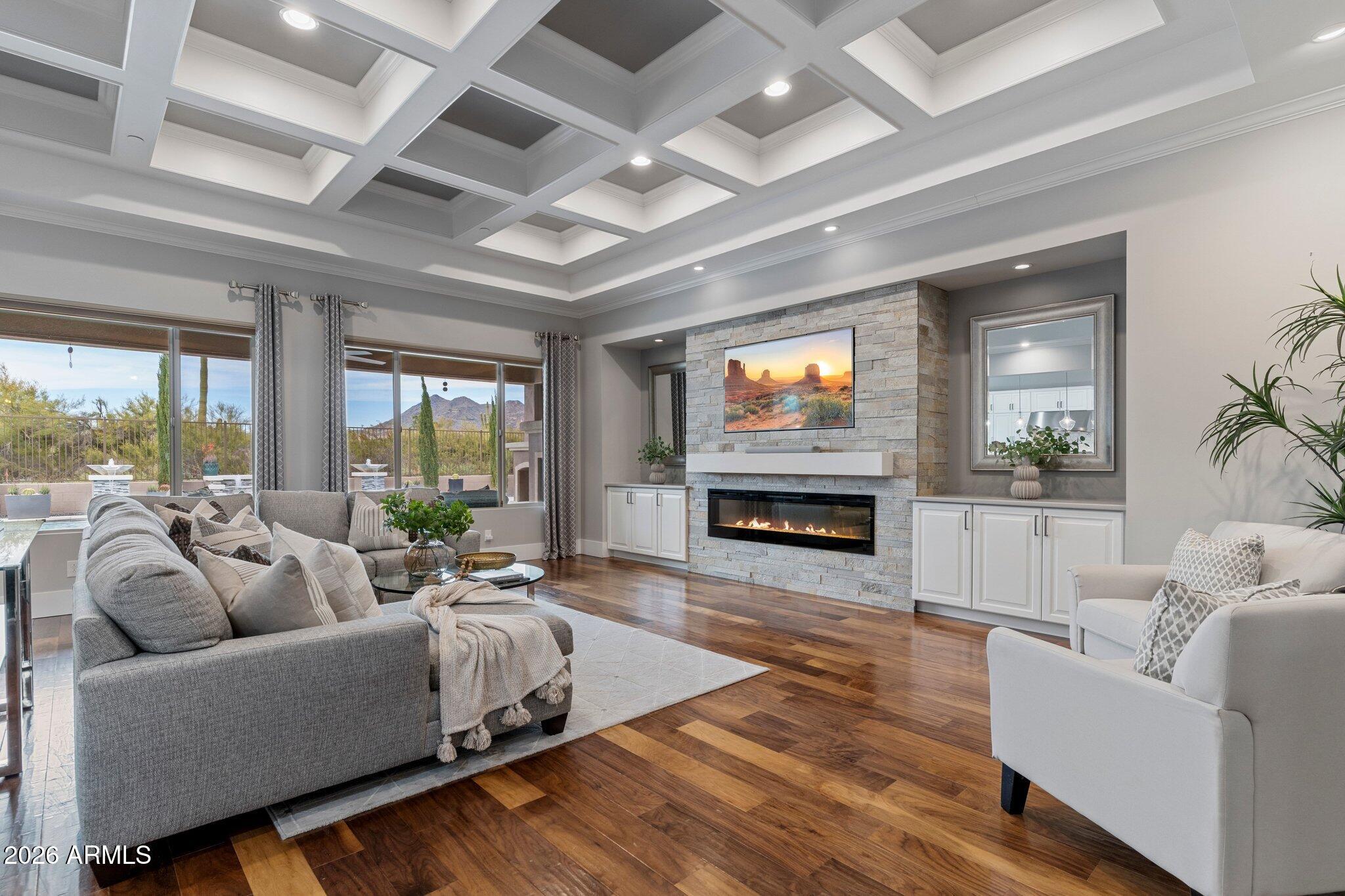 6204 E CALLE DE POMPAS