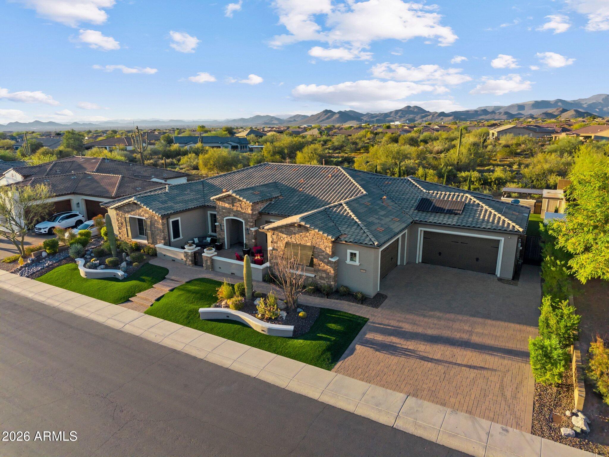 6204 E CALLE DE POMPAS