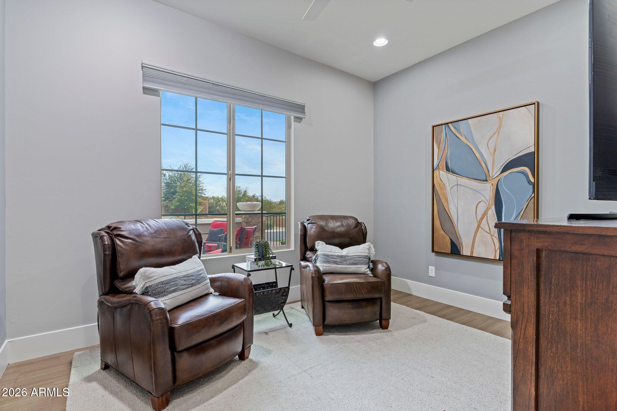 6204 E CALLE DE POMPAS