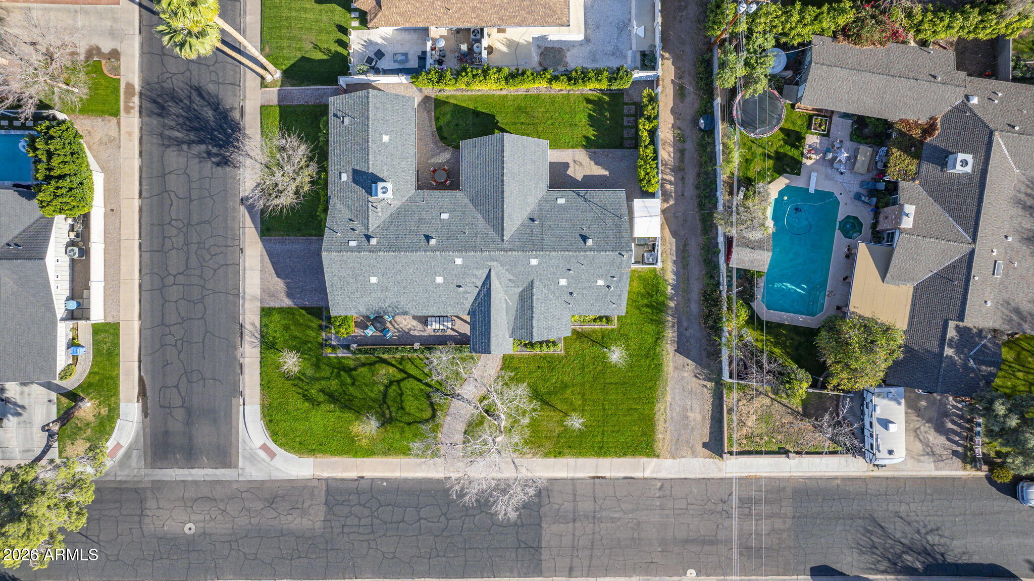 4846 E MITCHELL Drive