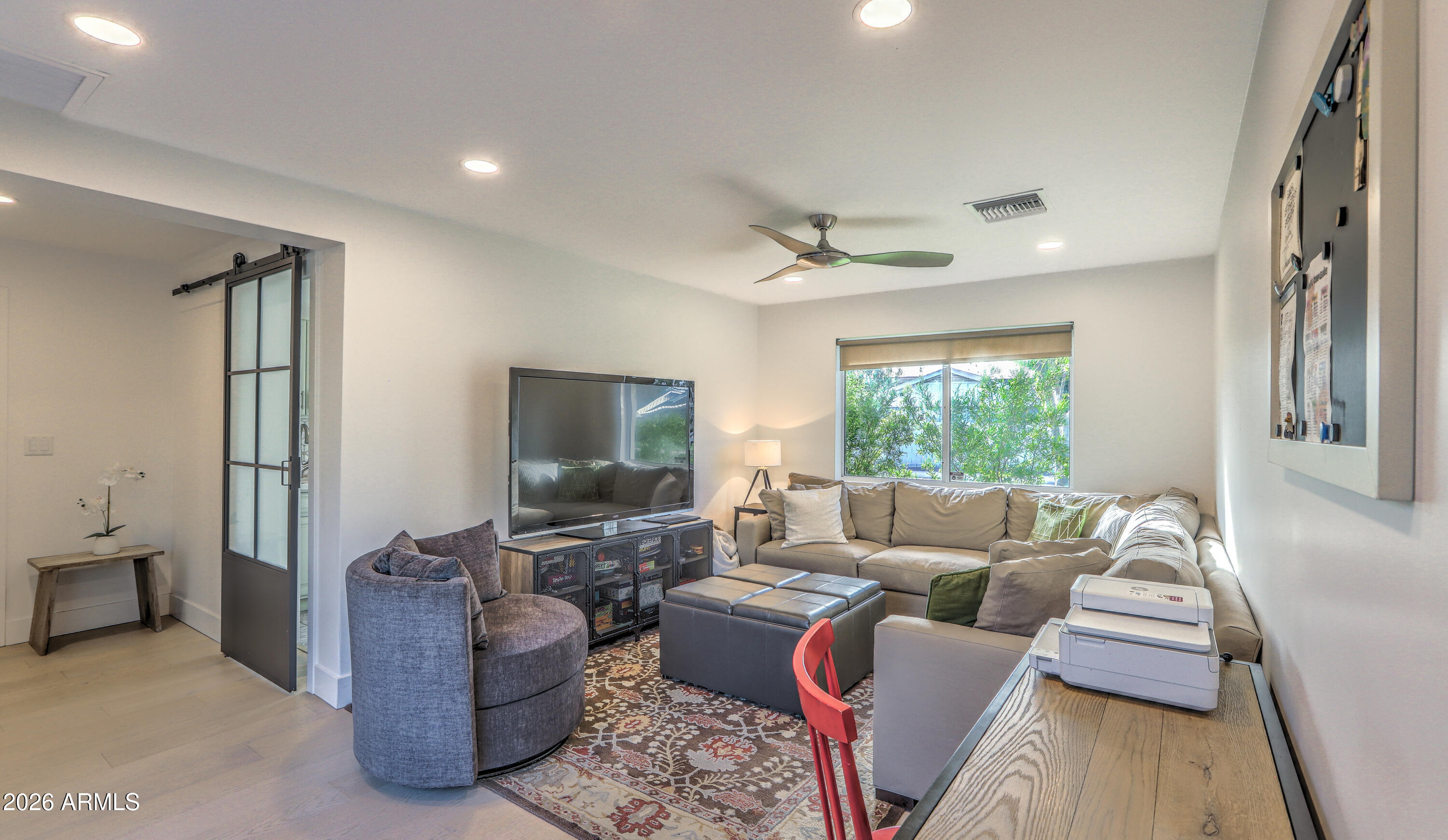 4846 E MITCHELL Drive