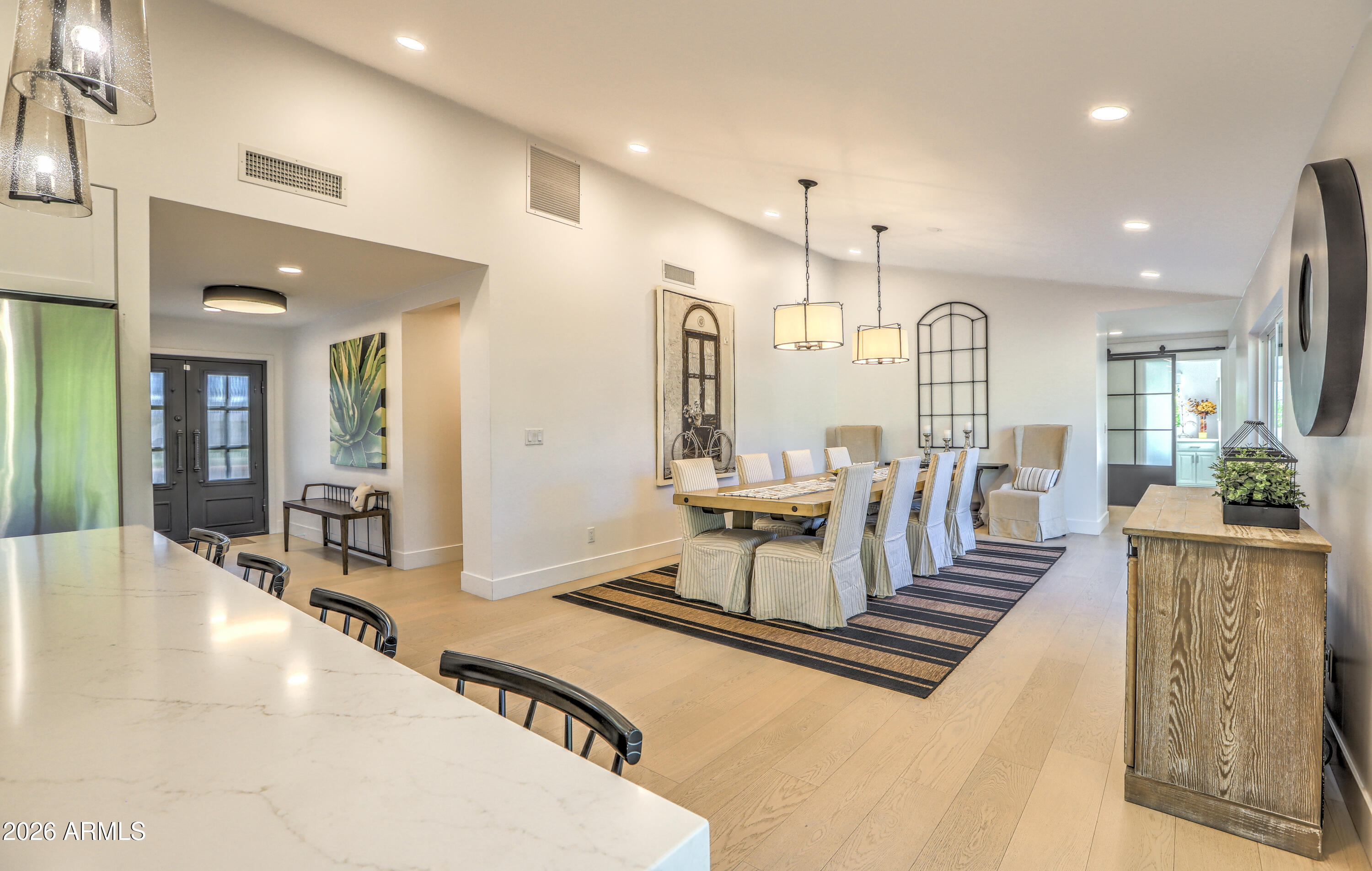 4846 E MITCHELL Drive