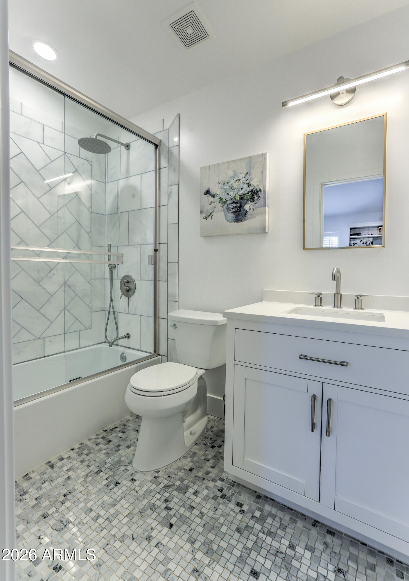 4846 E MITCHELL Drive