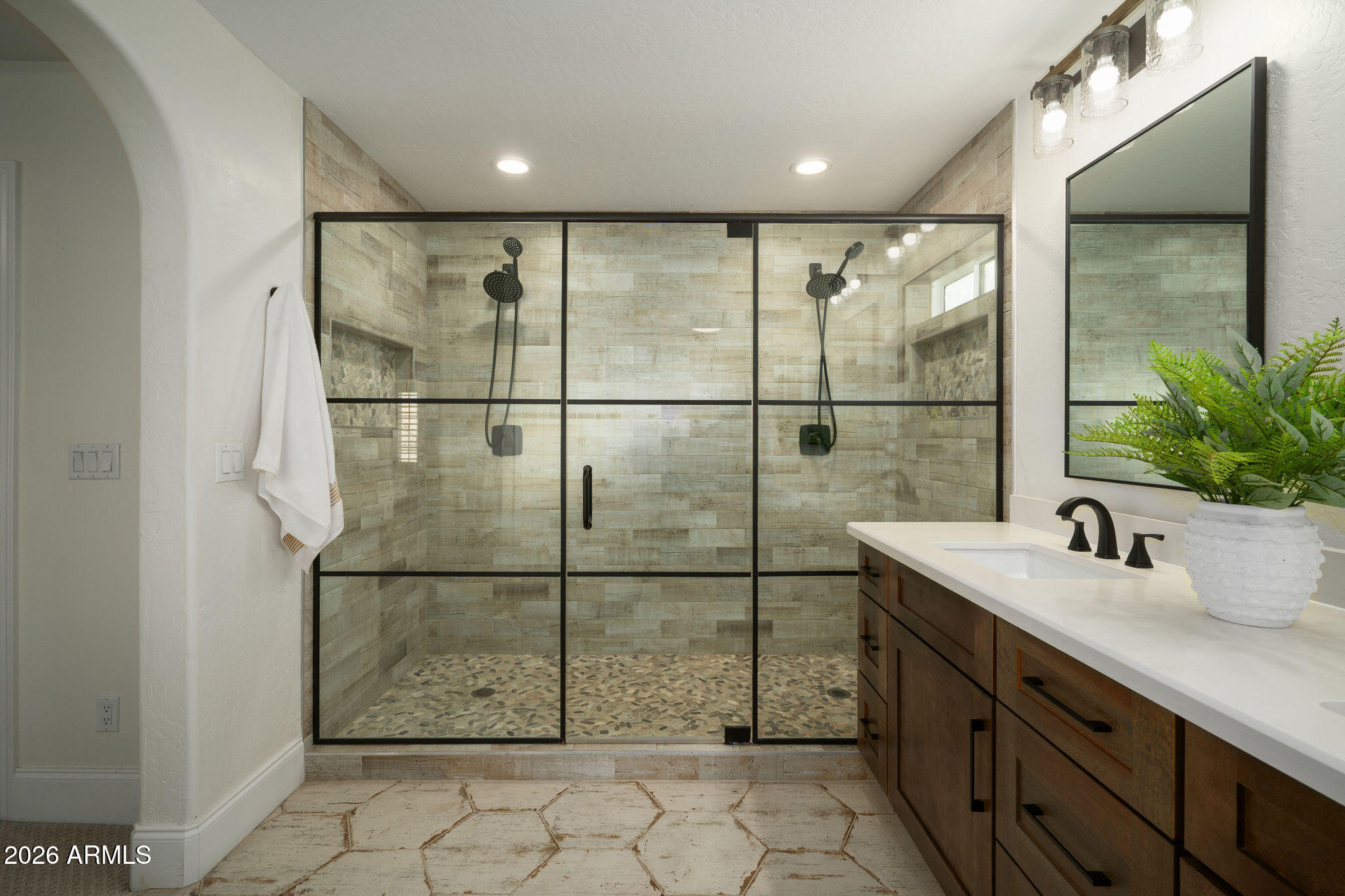 9011 E PALM RIDGE Drive