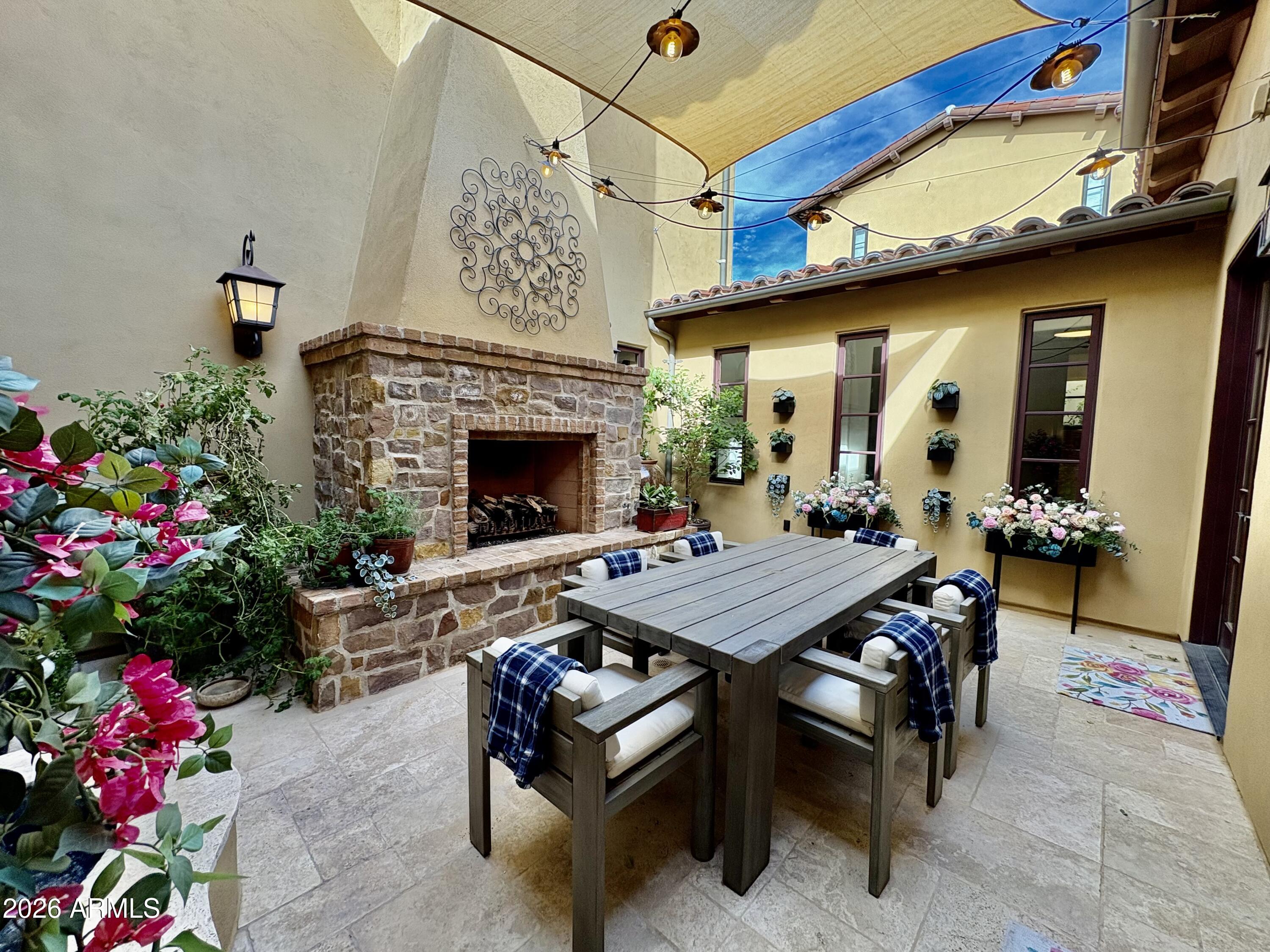 10244 E WINDRUNNER Drive