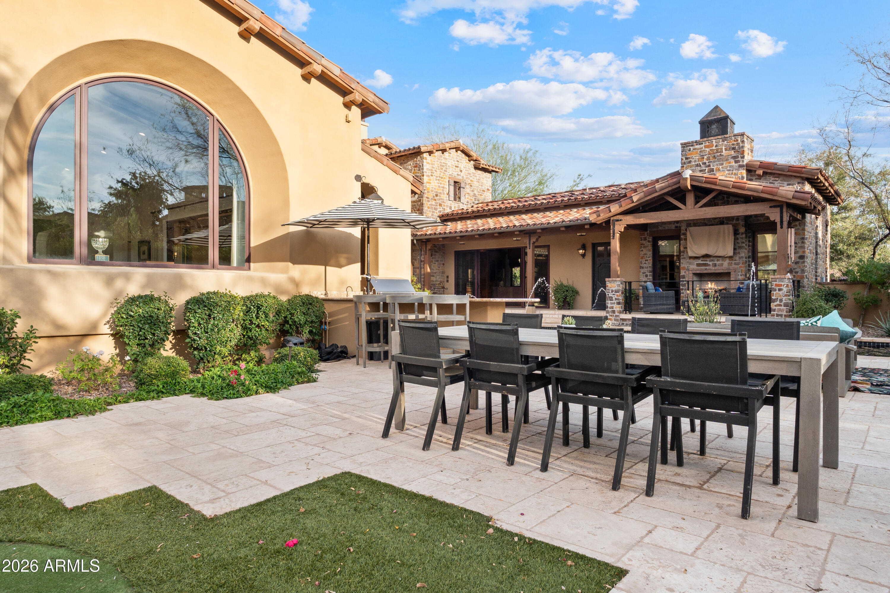 10244 E WINDRUNNER Drive