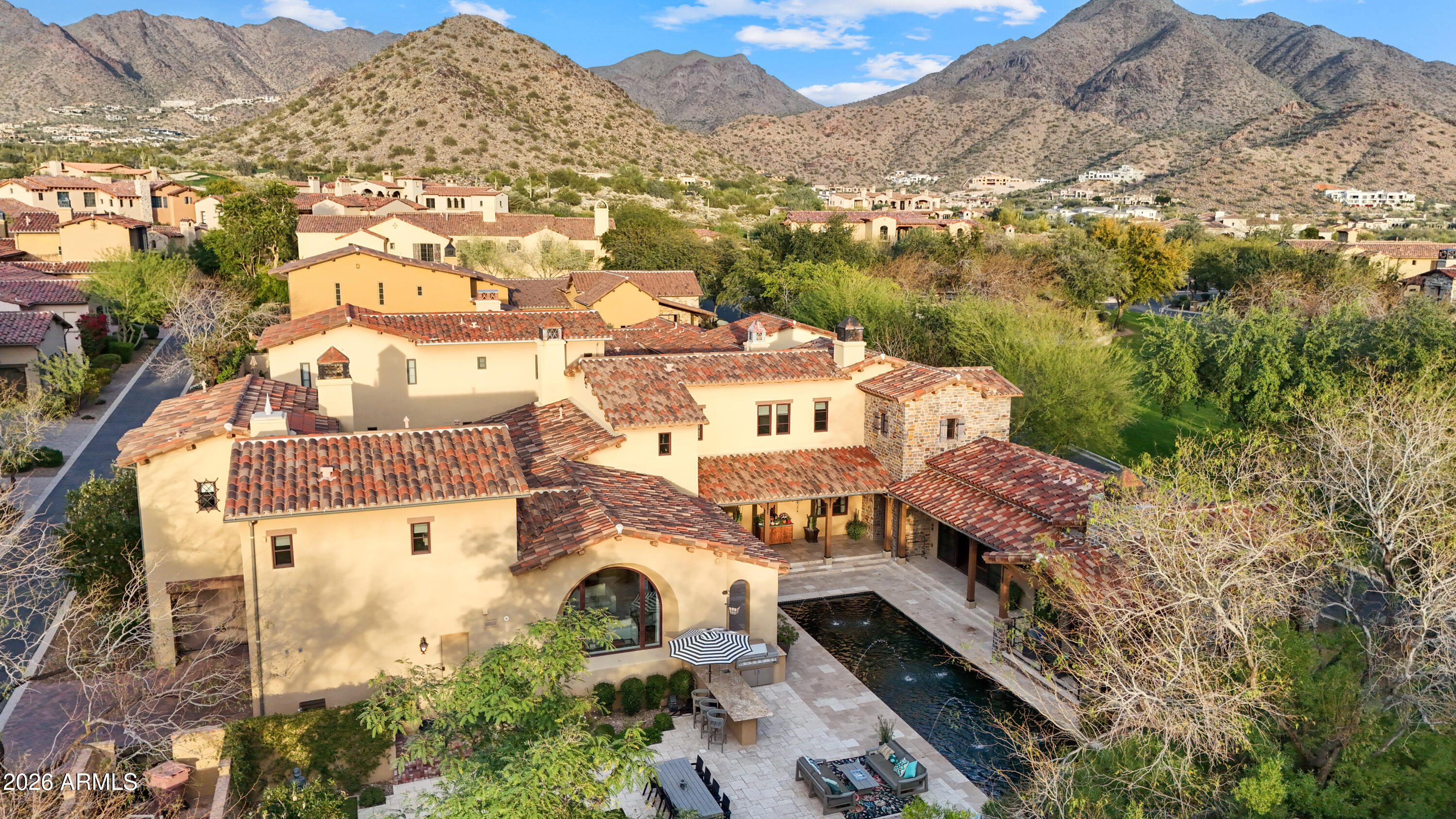 10244 E WINDRUNNER Drive