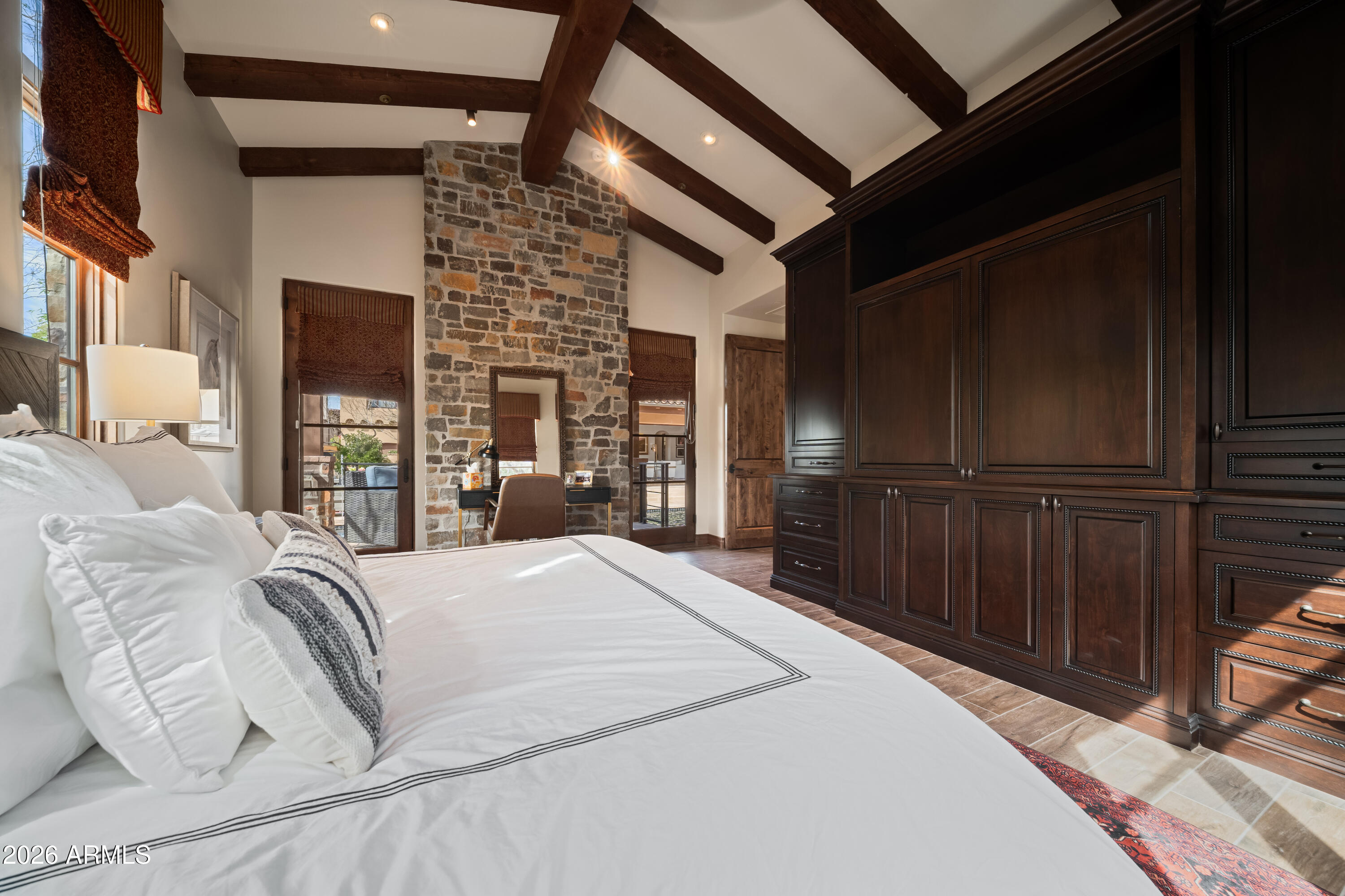 10244 E WINDRUNNER Drive