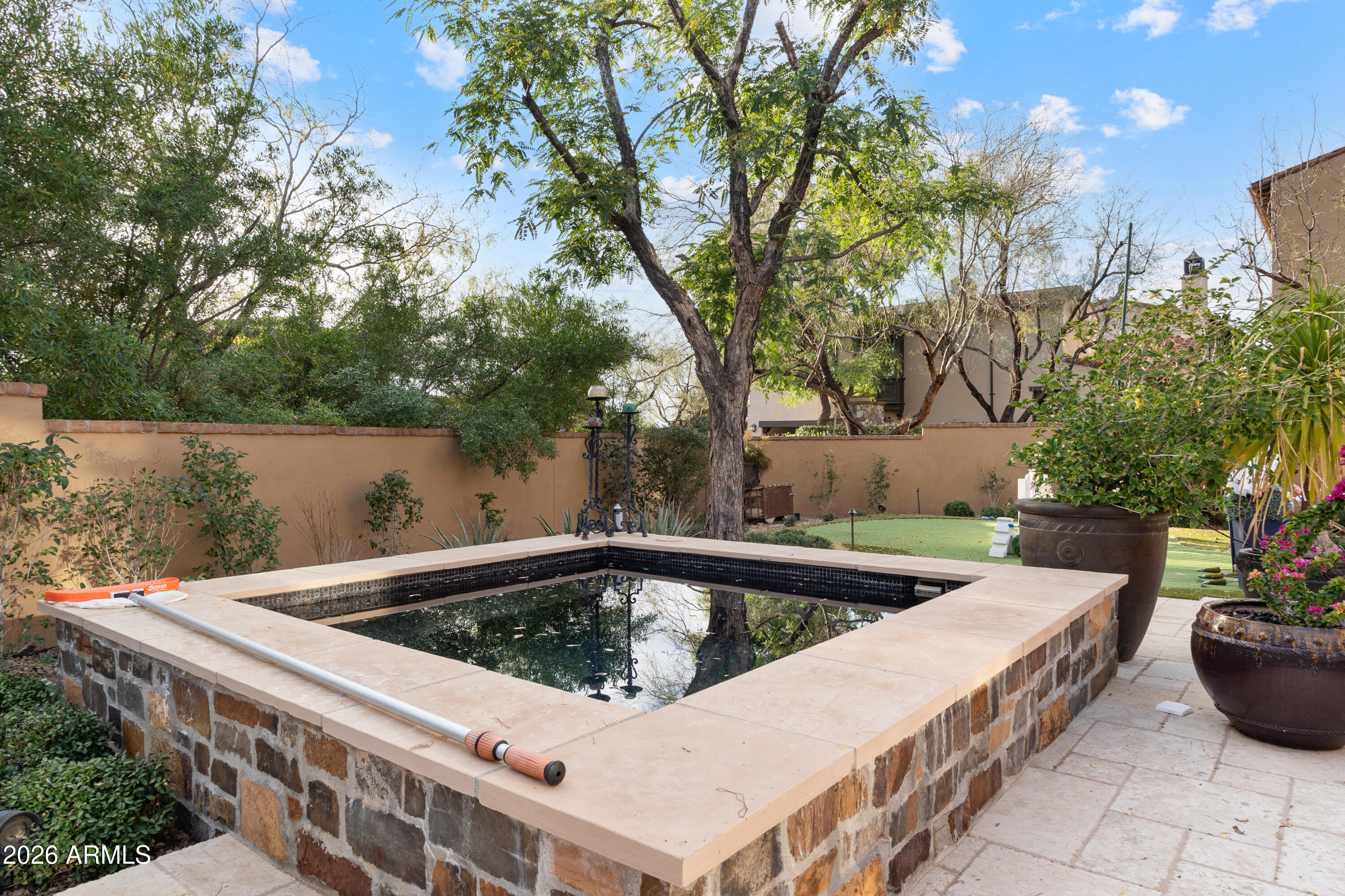 10244 E WINDRUNNER Drive